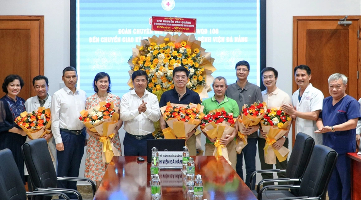 Bệnh Viện Đà Nẵng Thực Hiện Thành Công Cặp Ghép Gan Do Vợ Hiến Tạng Cho Chồng Bệnh Viện Đà Nẵng Thực Hiện Thành Công Cặp Ghép Gan Từ Vợ Hiến Tặng Cho Chồng - Ảnh 1.