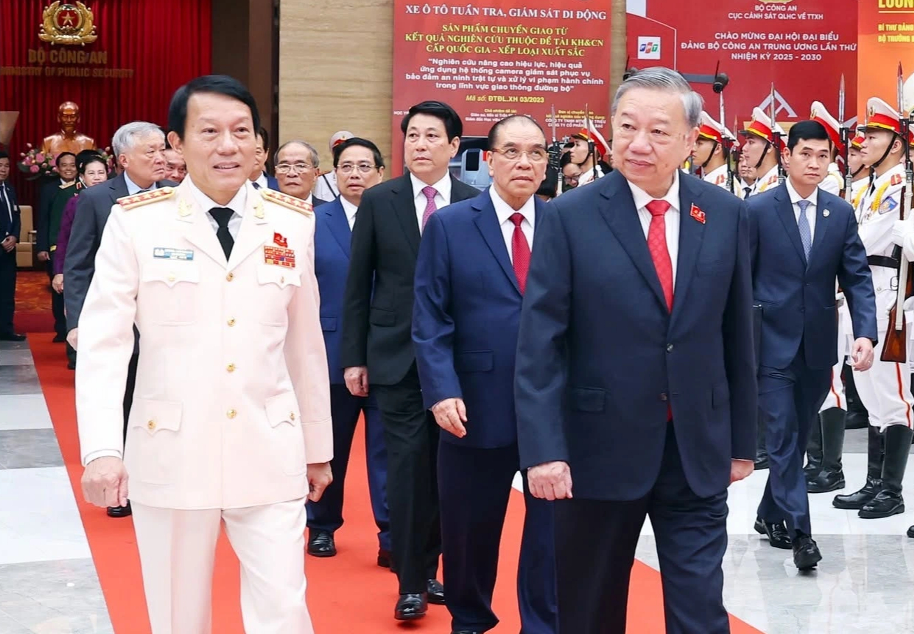 - Ảnh 2. - Ảnh 2.