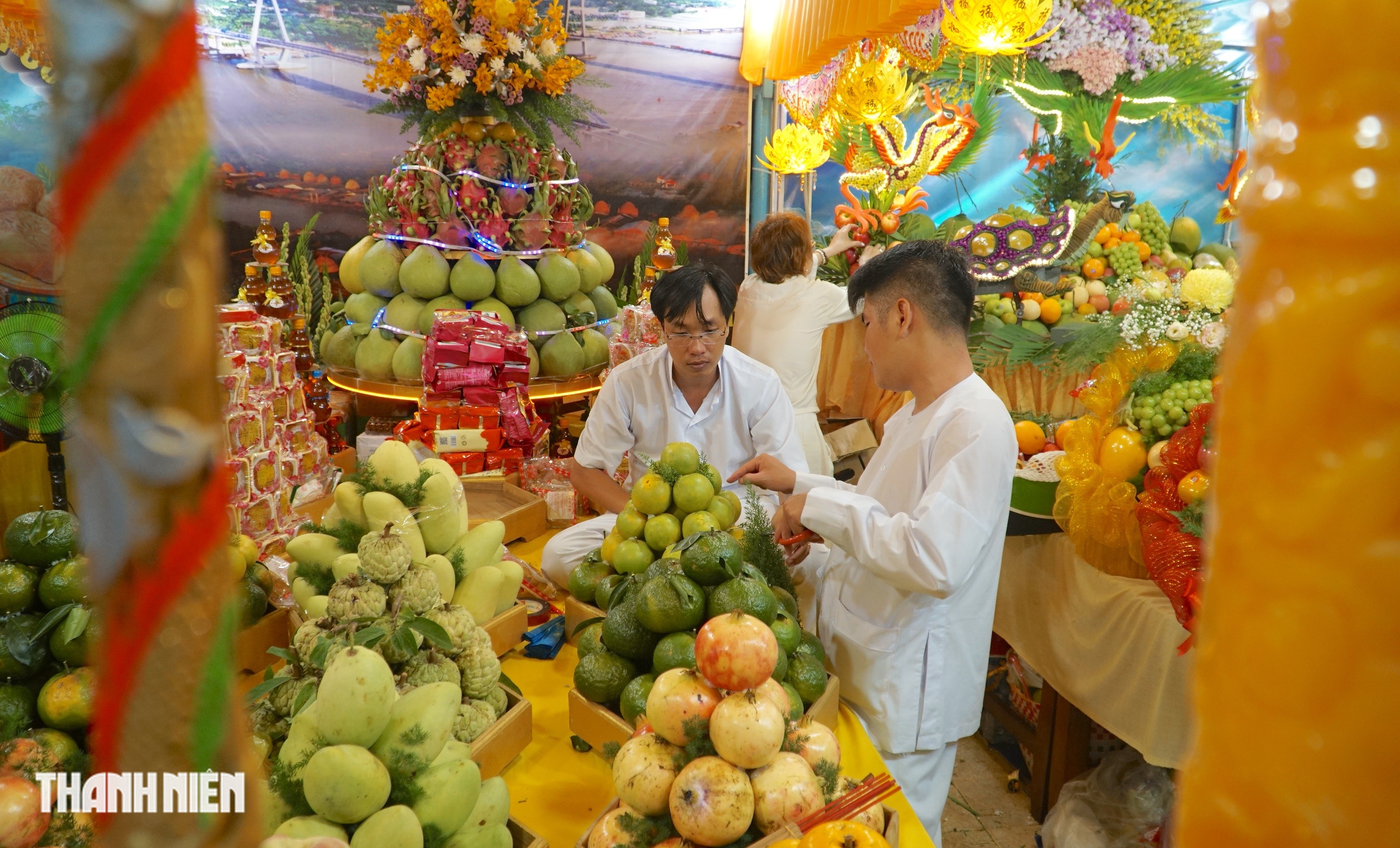 Đại lễ Hội yến Diêu Trì Cung 2025: Hàng trăm loại hoa, cây trái hội tụ - Ảnh 3.