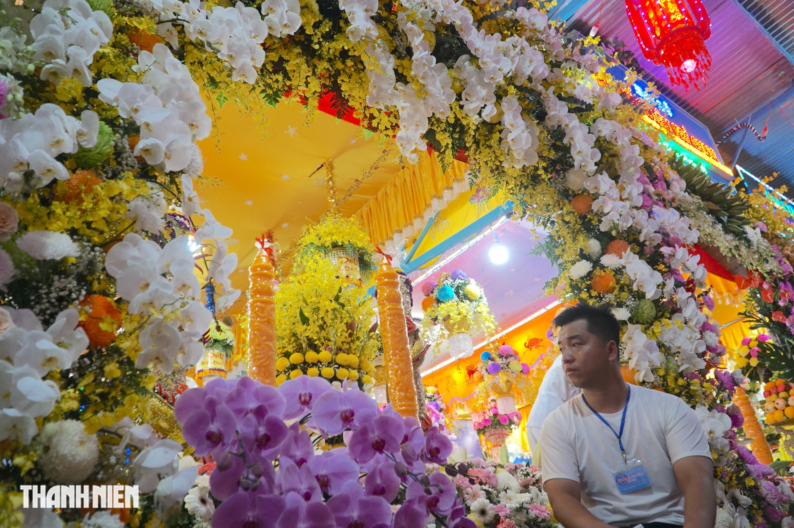 Đại lễ Hội yến Diêu Trì Cung 2025: Hàng trăm loại hoa, cây trái hội tụ - Ảnh 2.