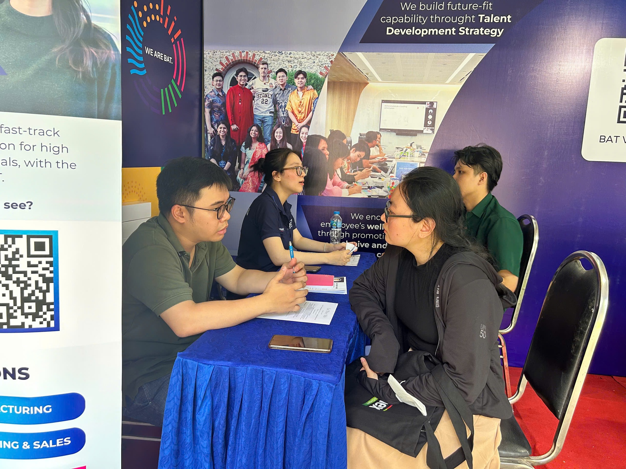 Nhiều việc làm lương từ 15 triệu đồng trở lên cho sinh viên - Ảnh 5.