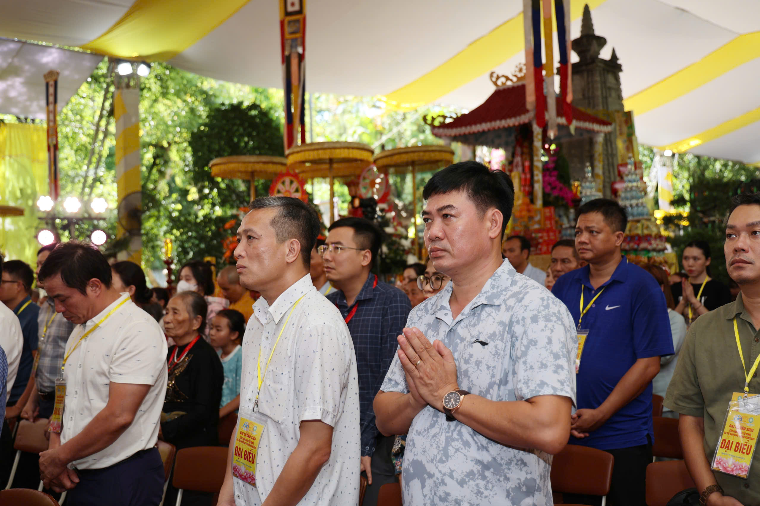 Cầu siêu cho những nạn nhân tử vong vì tai nạn giao thông- Ảnh 2.