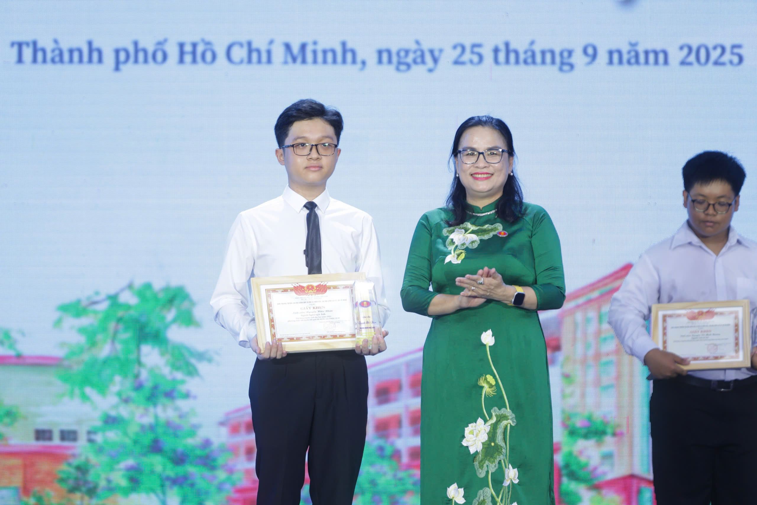 Chàng trai chuyển từ trường Bách Khoa sang làm thủ khoa trường Nhân Văn - Ảnh 1.