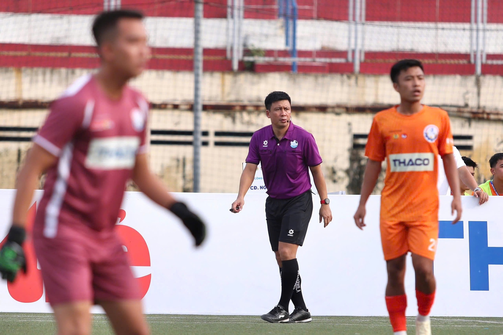 សហជីព CAND ឈ្នះជើងឯកបាល់ទាត់កម្មករនិងមន្ត្រីរាជការភូមិភាគខាងជើង - រូបថត ៣. Công đoàn CAND vô địch giải bóng đá Công nhân, viên chức khu vực phía bắc
- Ảnh 3.