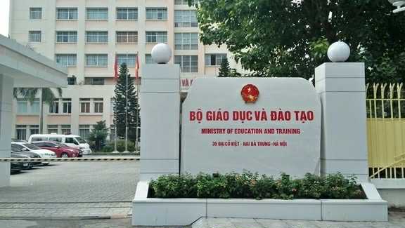 Sắp xếp trường đại …