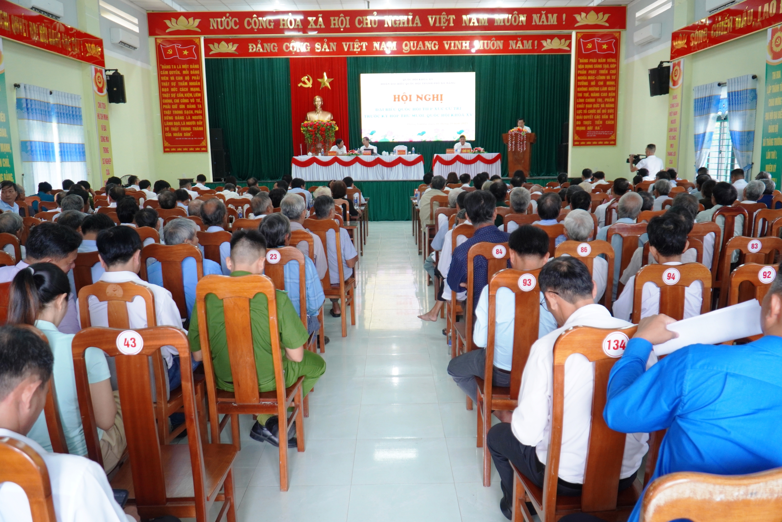 Đà Nẵng sẽ xử lý cán bộ né tránh dân, để tồn đọng bức xúc kéo dài- Ảnh 1.