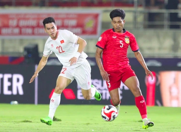 Dàn cầu thủ nhập tịch hạng 2 của Malaysia có thắng nổi đội tuyển Lào, khi nào AFC xử lý?
- Ảnh 2.