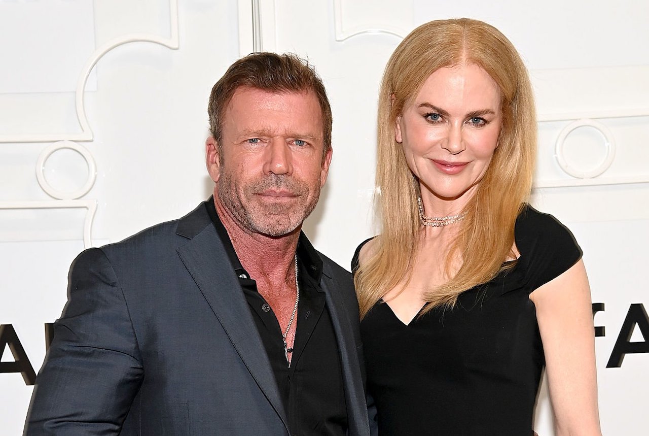 Nicole Kidman lần đầu lộ diện sau ly hôn - Ảnh 1.