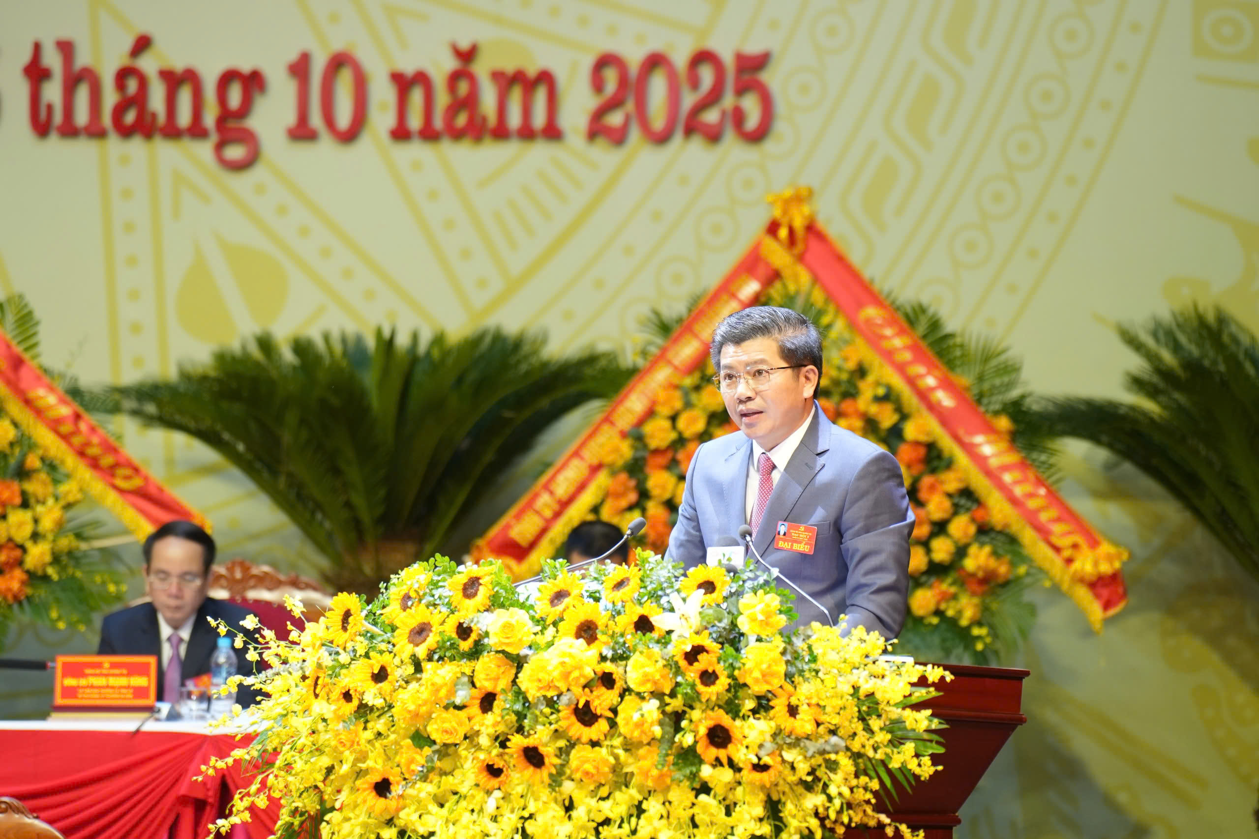Ông Trần Vũ Khiêm giữ chức Phó bí thư thường trực Tỉnh ủy Quảng Trị- Ảnh 1.