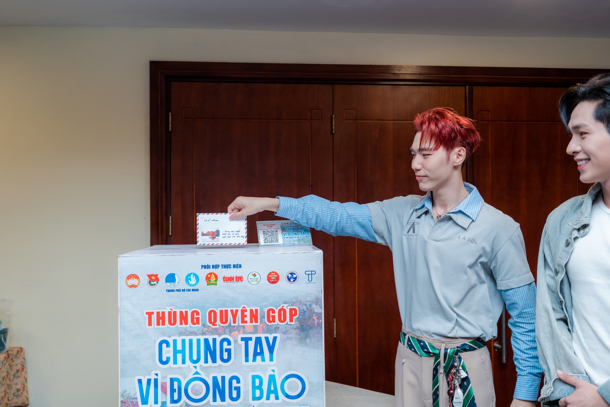 Một đêm nhạc quyên góp hơn 10 tỉ đồng ủng hộ vùng lũ - Ảnh 2.
