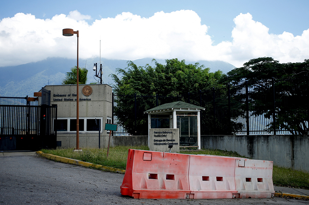 Venezuela cảnh báo Đại sứ quá…