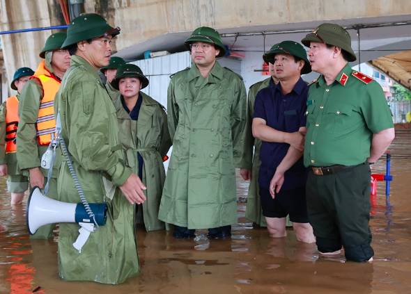 6 người chết và mất tích, Thái Nguyên họp khẩn ứng phó mưa lũ- Ảnh 1.