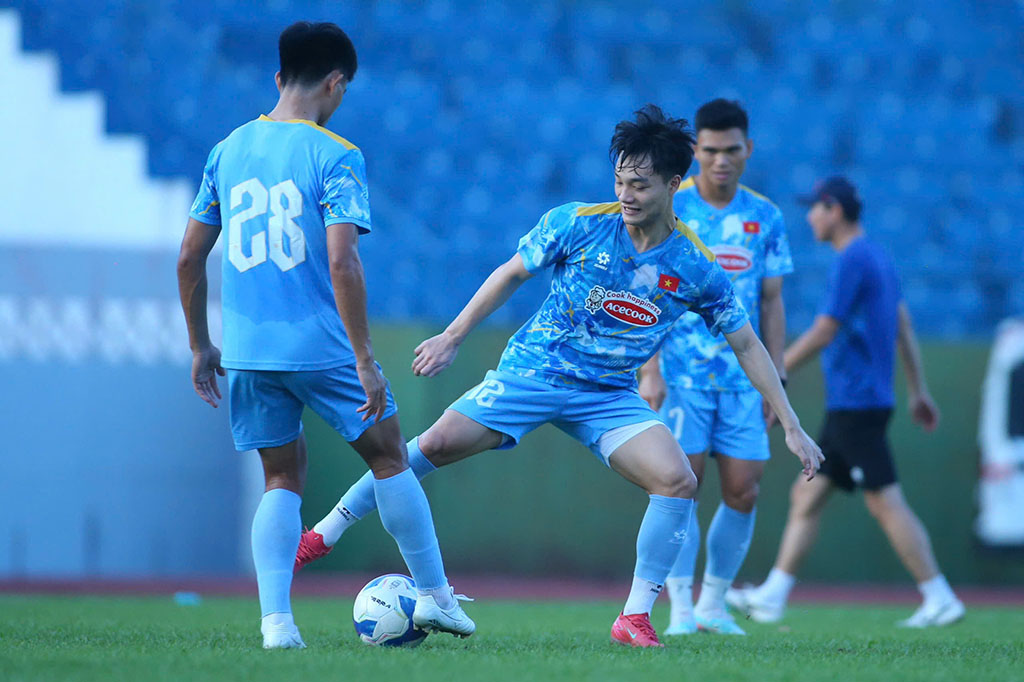 Đội tuyển Việt Nam mài sắc miếng đánh tấn công, quyết thắng đối thủ kém 62 bậc trên bảng xếp hạng