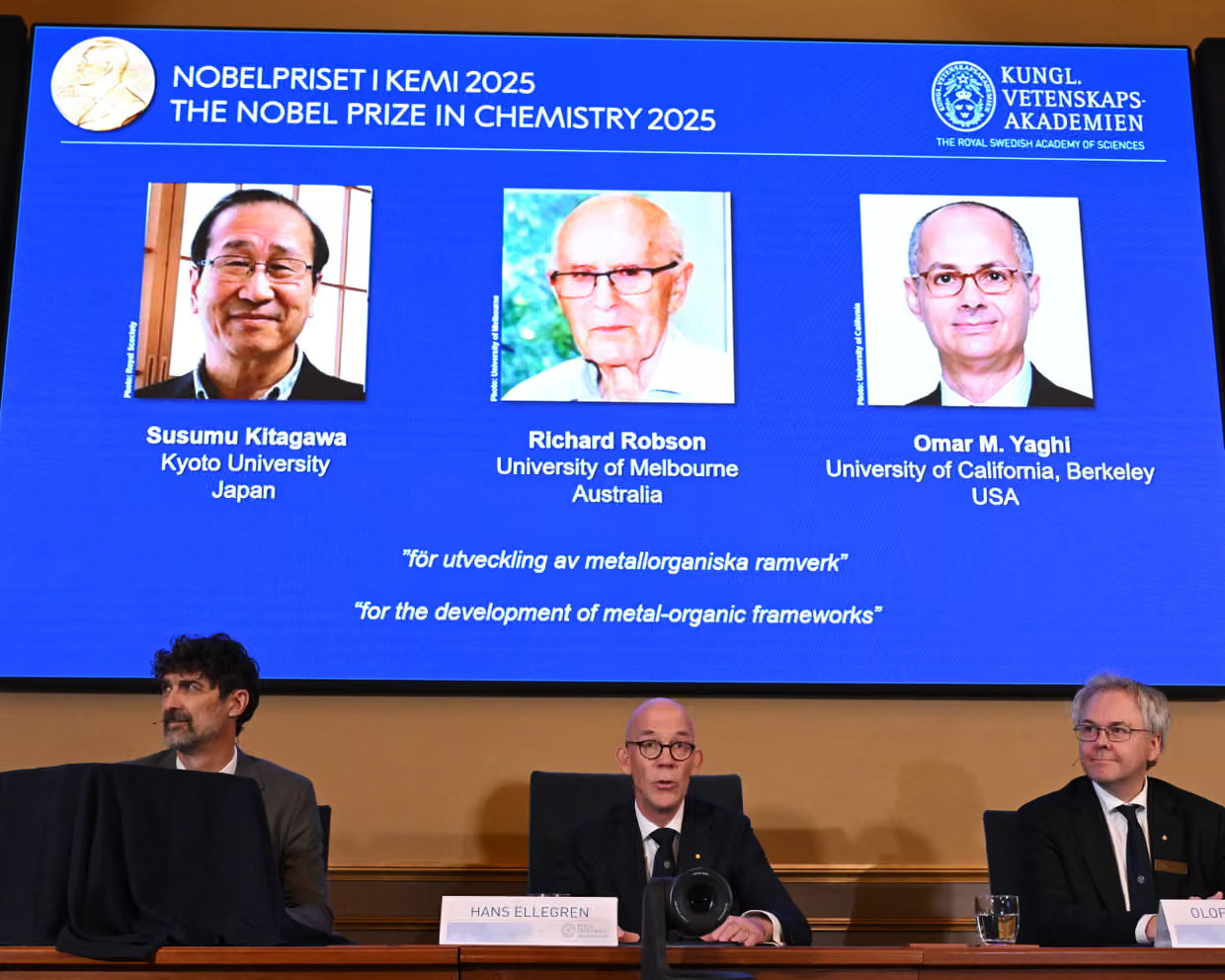 Chủ nhân Giải thưởng VinFuture nhận Giải Nobel Hóa học 2025- Ảnh 1.