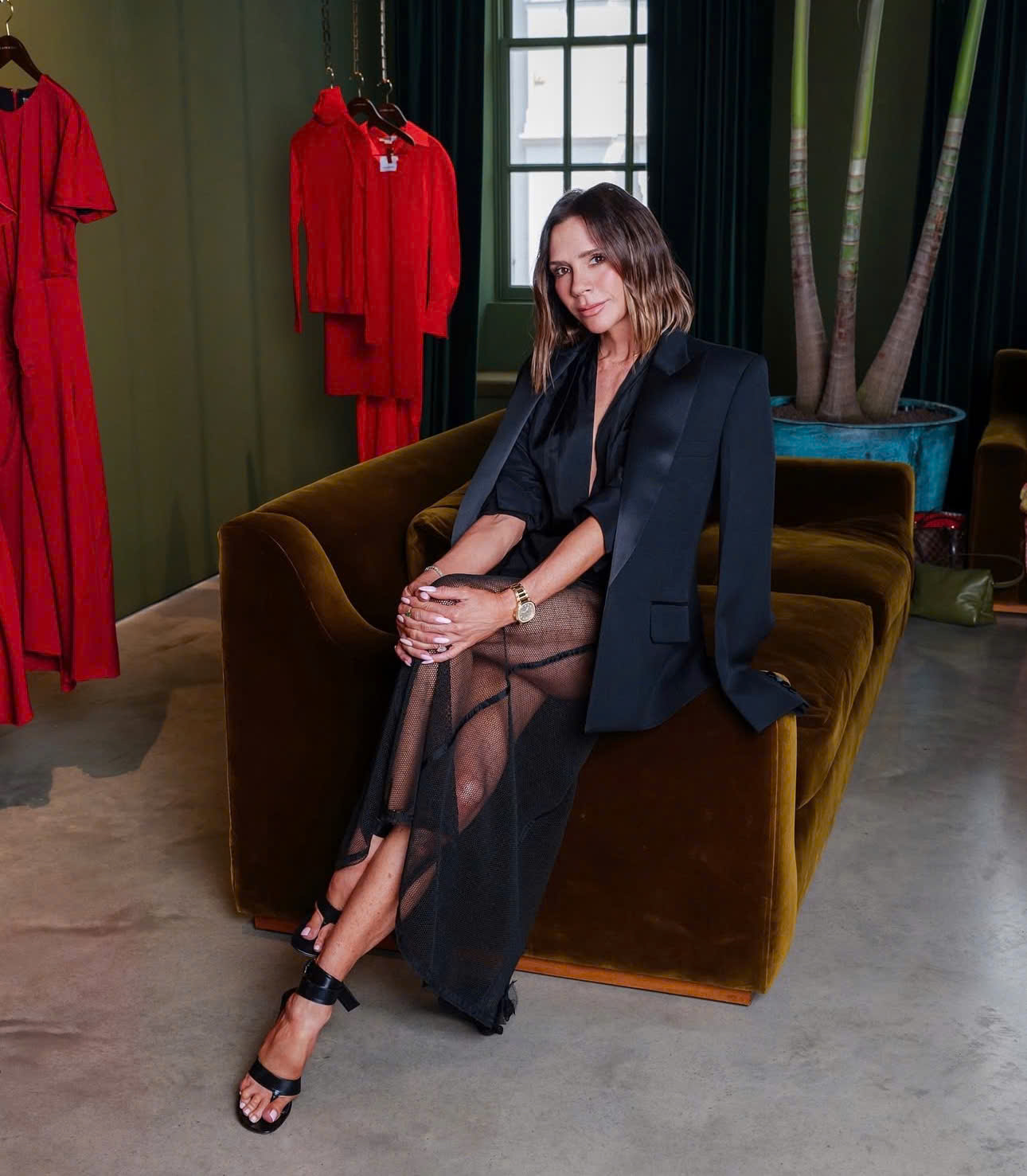 Không ca hát, Victoria Beckham vẫn thu về lợi nhuận triệu USD nhờ âm nhạc - Ảnh 1.