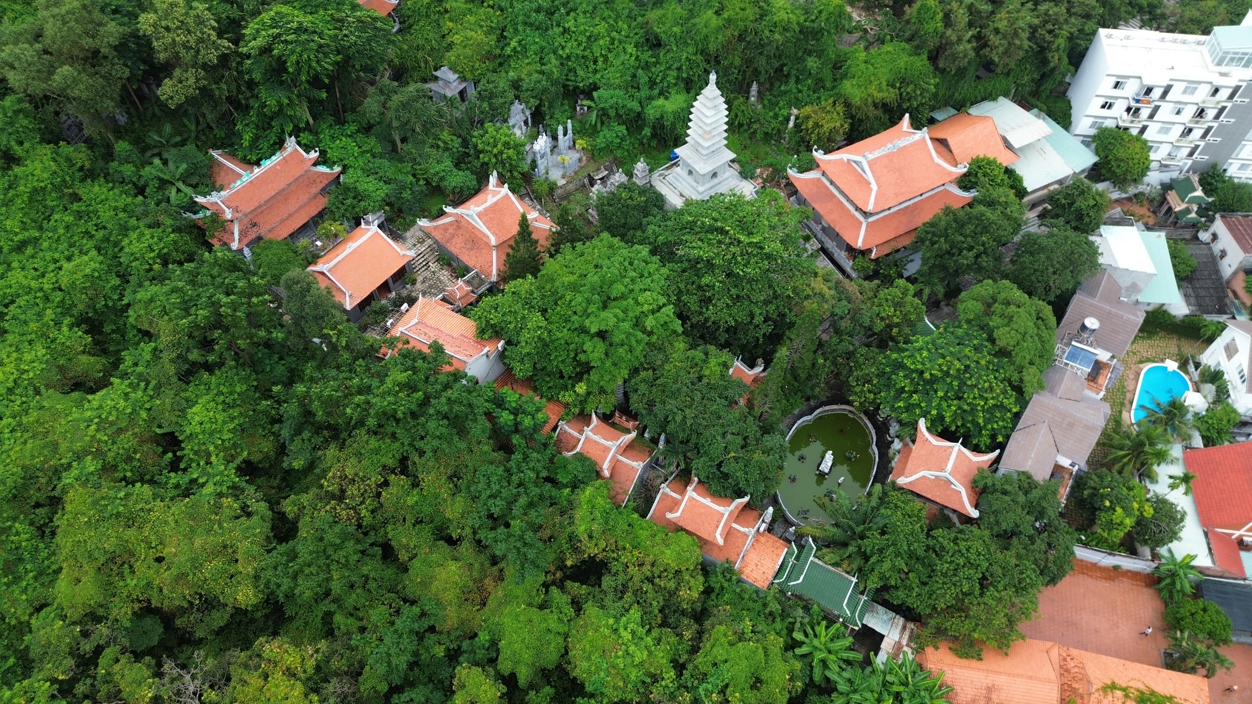 Chùa Linh Phong Thiền Uyển, nơi trưởng lão hòa thượng Thích Trí Tịnh khai sơn