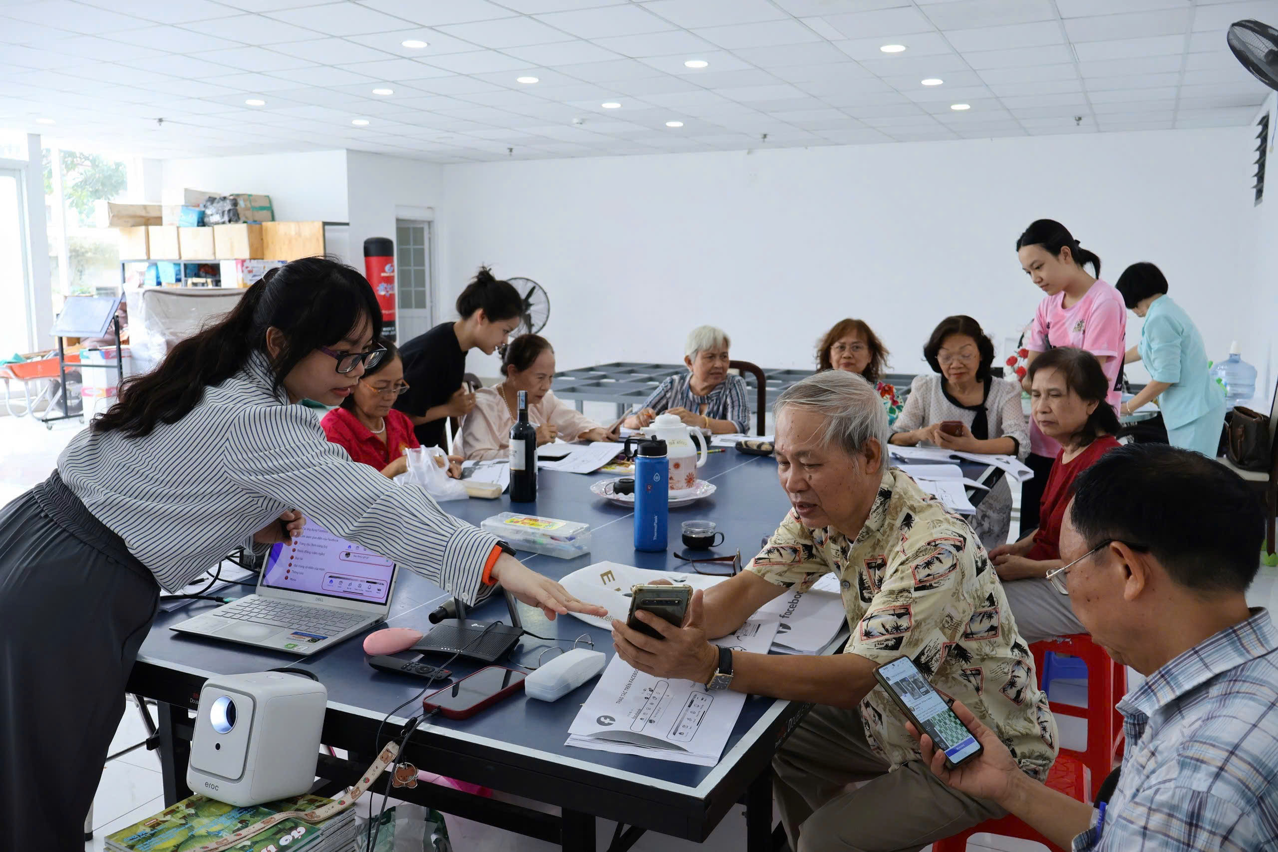 Cách mạng số tiến vào kỷ nguyên mới - Ảnh 2.