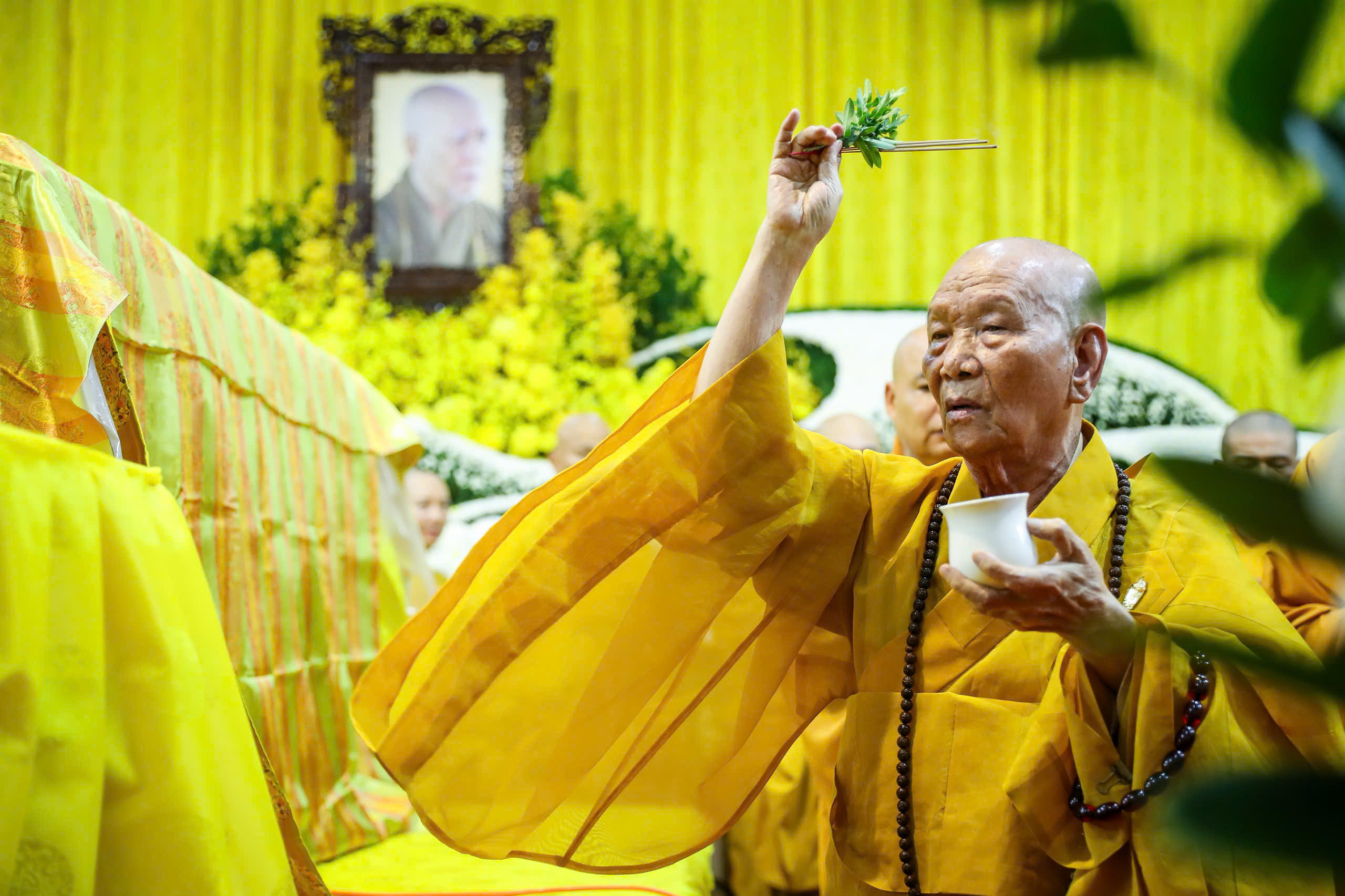 Trang nghiêm lễ nhập quan trưởng lão hòa thượng Thích Trí Tịnh tại chùa Vĩnh Nghiêm