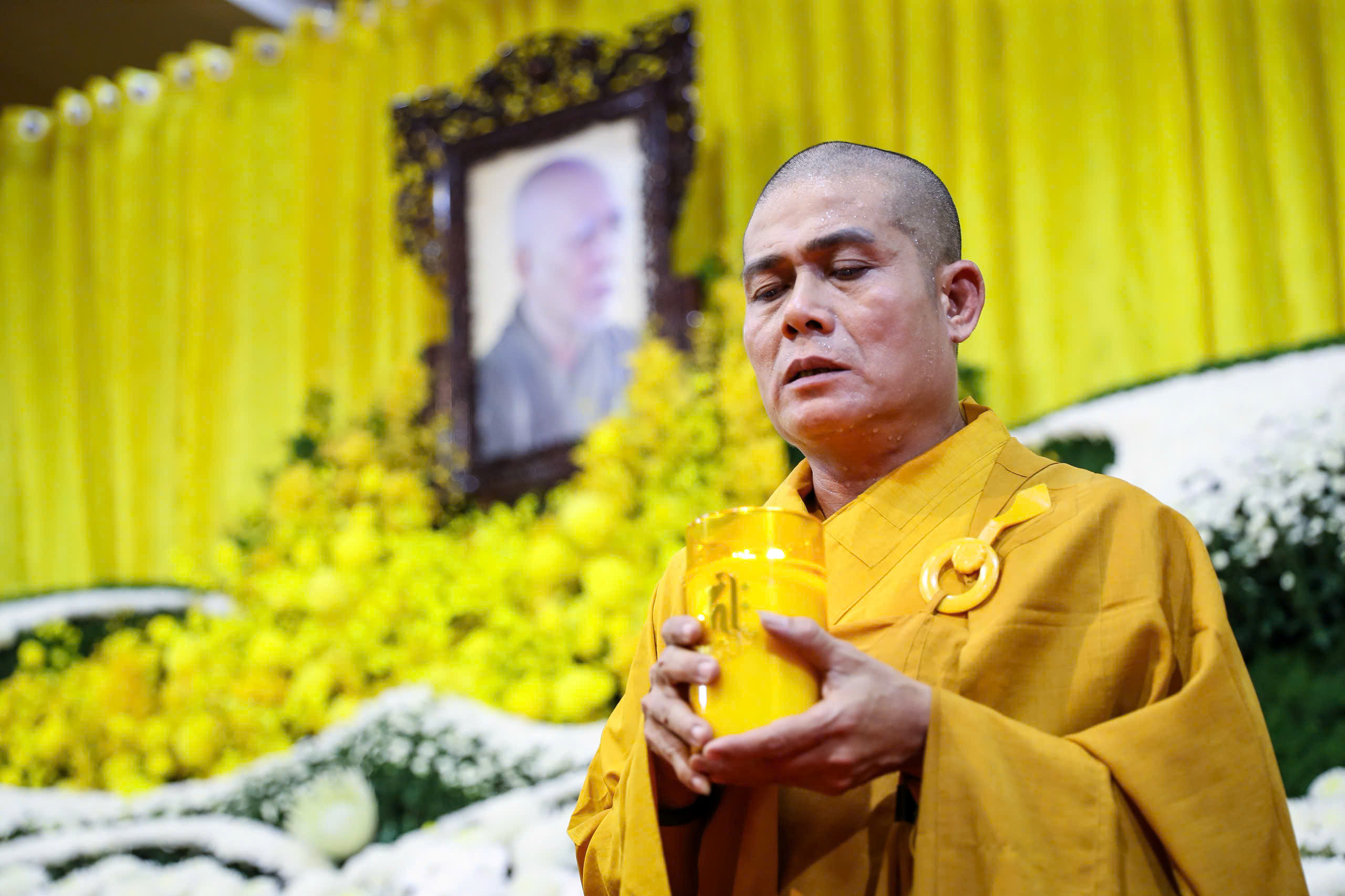Trang nghiêm lễ nhập quan trưởng lão hòa thượng Thích Trí Tịnh tại chùa Vĩnh Nghiêm