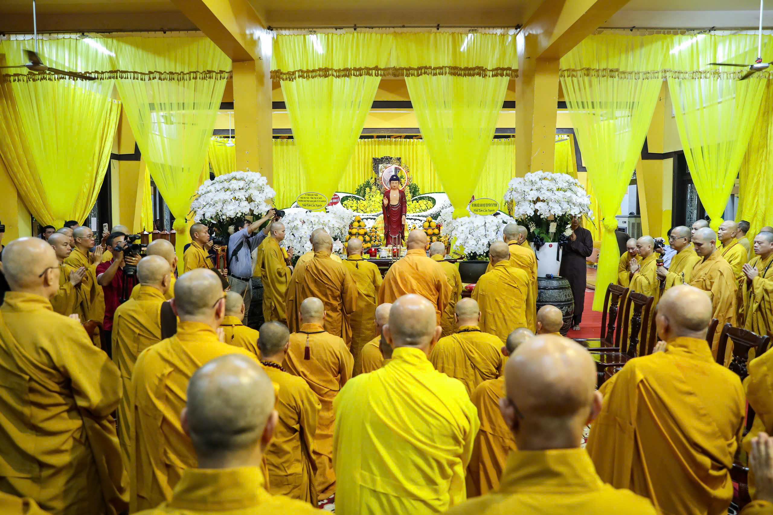 Trang nghiêm lễ nhập quan trưởng lão hòa thượng Thích Trí Tịnh tại chùa Vĩnh Nghiêm
