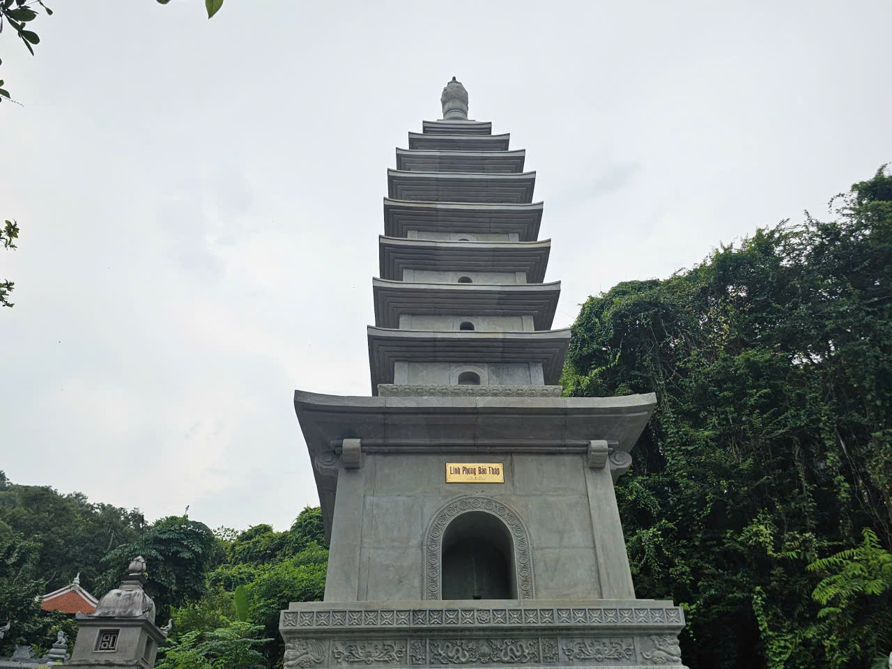 Chùa Linh Phong Thiền Uyển, nơi trưởng lão hòa thượng Thích Trí Tịnh khai sơn