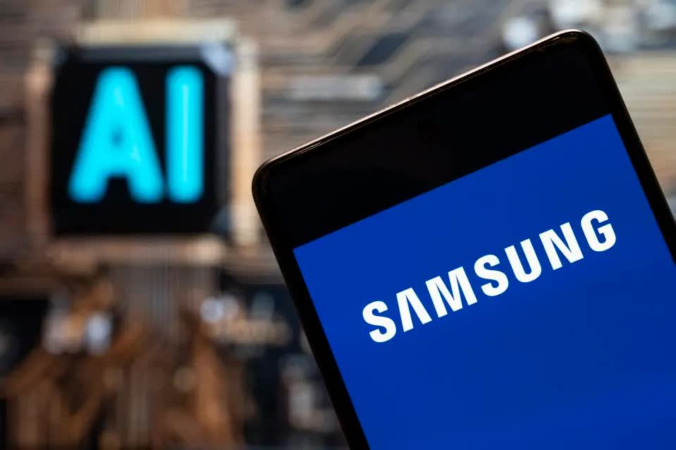 Mô hình AI tí hon của Samsung khiến ChatGPT, Gemini phải dè chừng - Ảnh 1.
