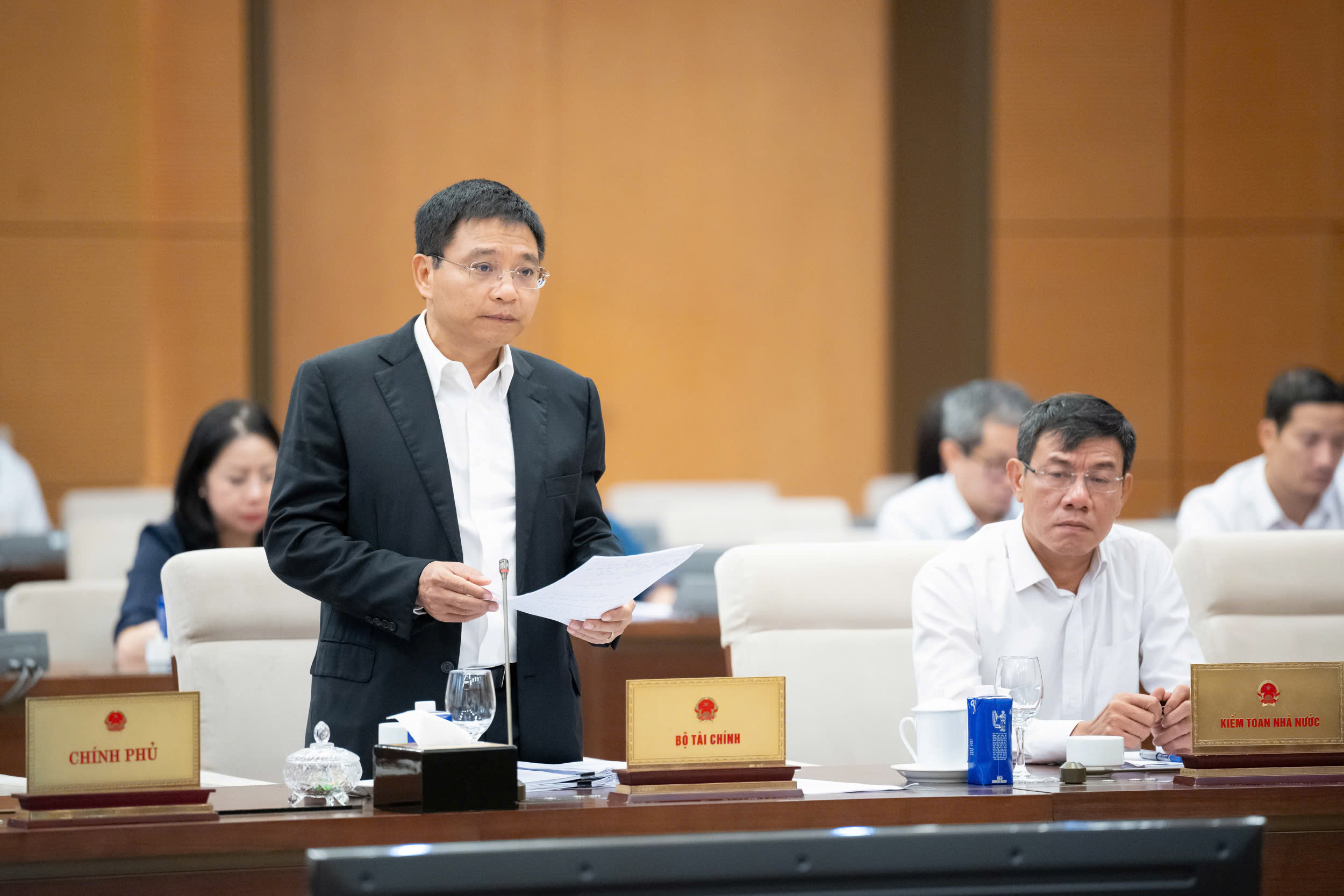 'Điểm yếu nhất trong vận hành chính quyền địa phương 2 cấp chính là cán bộ' - Ảnh 1.