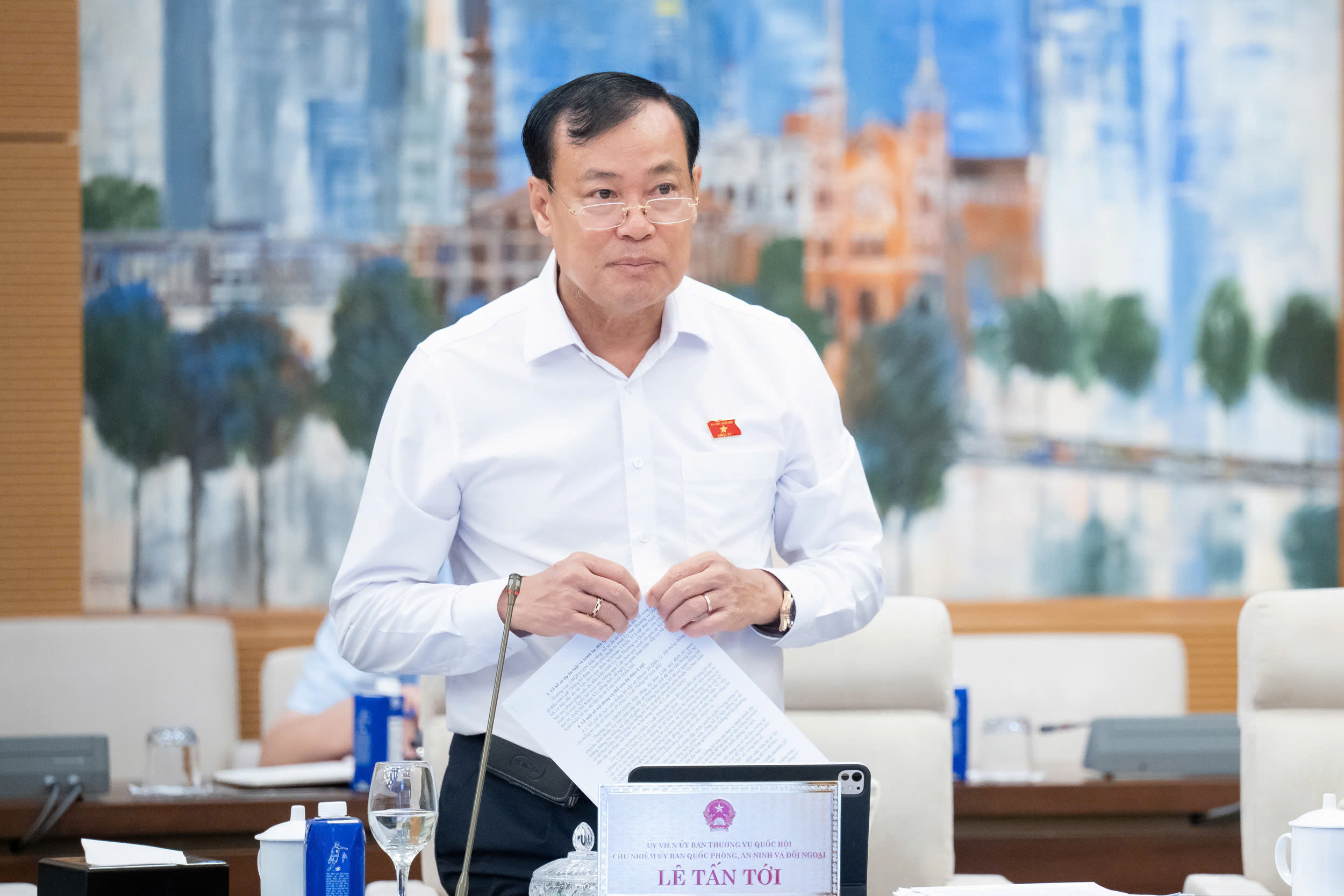 Chủ tịch Quốc hội: 'Trồng một c&acirc;y chuối, nu&ocirc;i một con heo, ba ng&agrave;nh b&aacute;o c&aacute;o' - Ảnh 2.