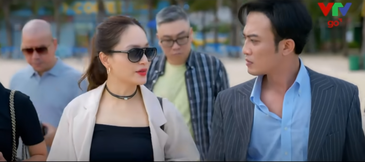 Cặp đôi Gia đình mình vui bất thình lình tái hợp trong Gió ngang khoảng trời xanh - Ảnh 1. Cặp đôi Gia đình mình vui bất thình lình tái hợp trong Gió ngang khoảng trời xanh - Ảnh 1.