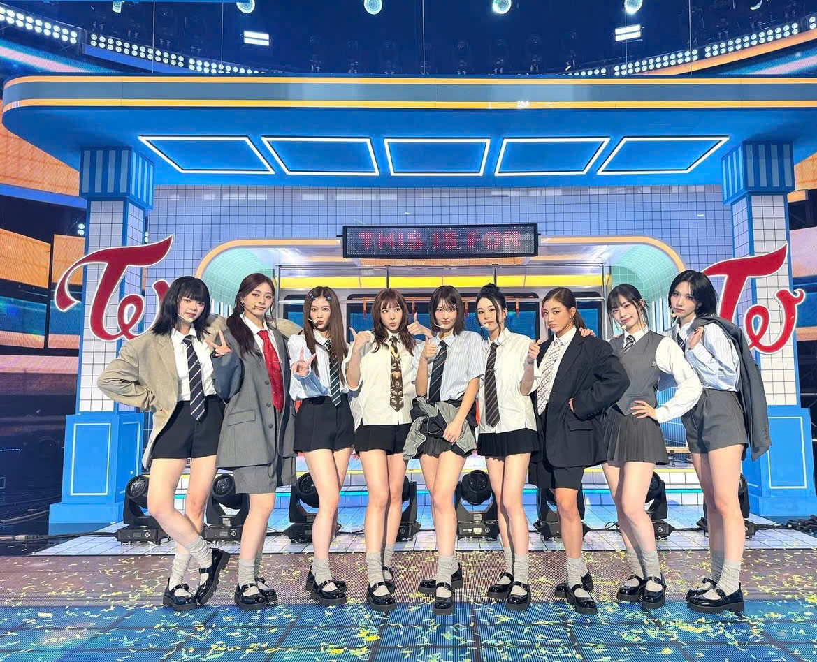 Nhóm nhạc Kpop đầu tiên biểu diễn trên sàn runway của Victoria’s Secret là ai? - Ảnh 1.