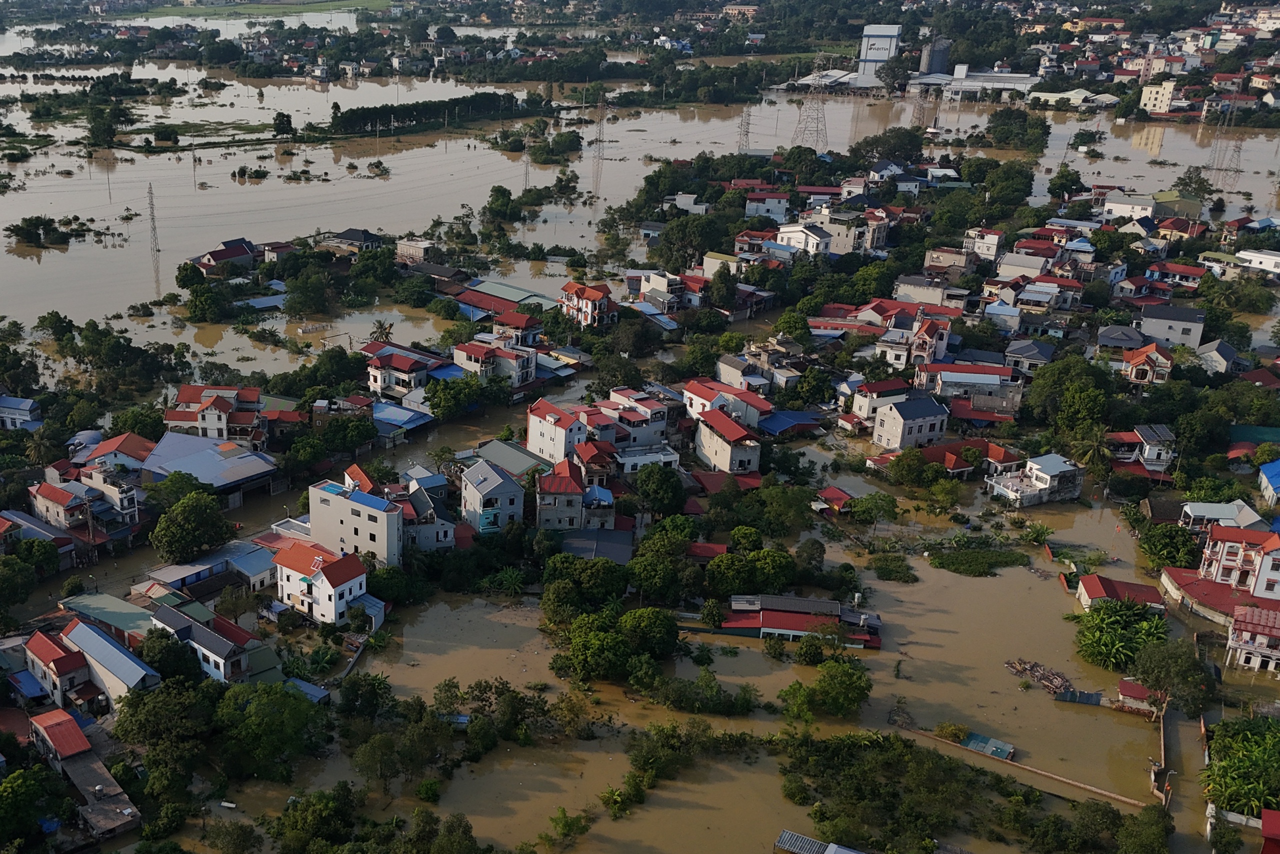 Lũ sông Cầu gây cô lập 14 . 000 Người ở xã Trung Giã ngọai thành Hà Nội - Ảnh 10. Lũ sông Cầu gây cô lập 14 . 000 Người ở xã Trung Giã ngọai thành Hà Nội - Ảnh 10.