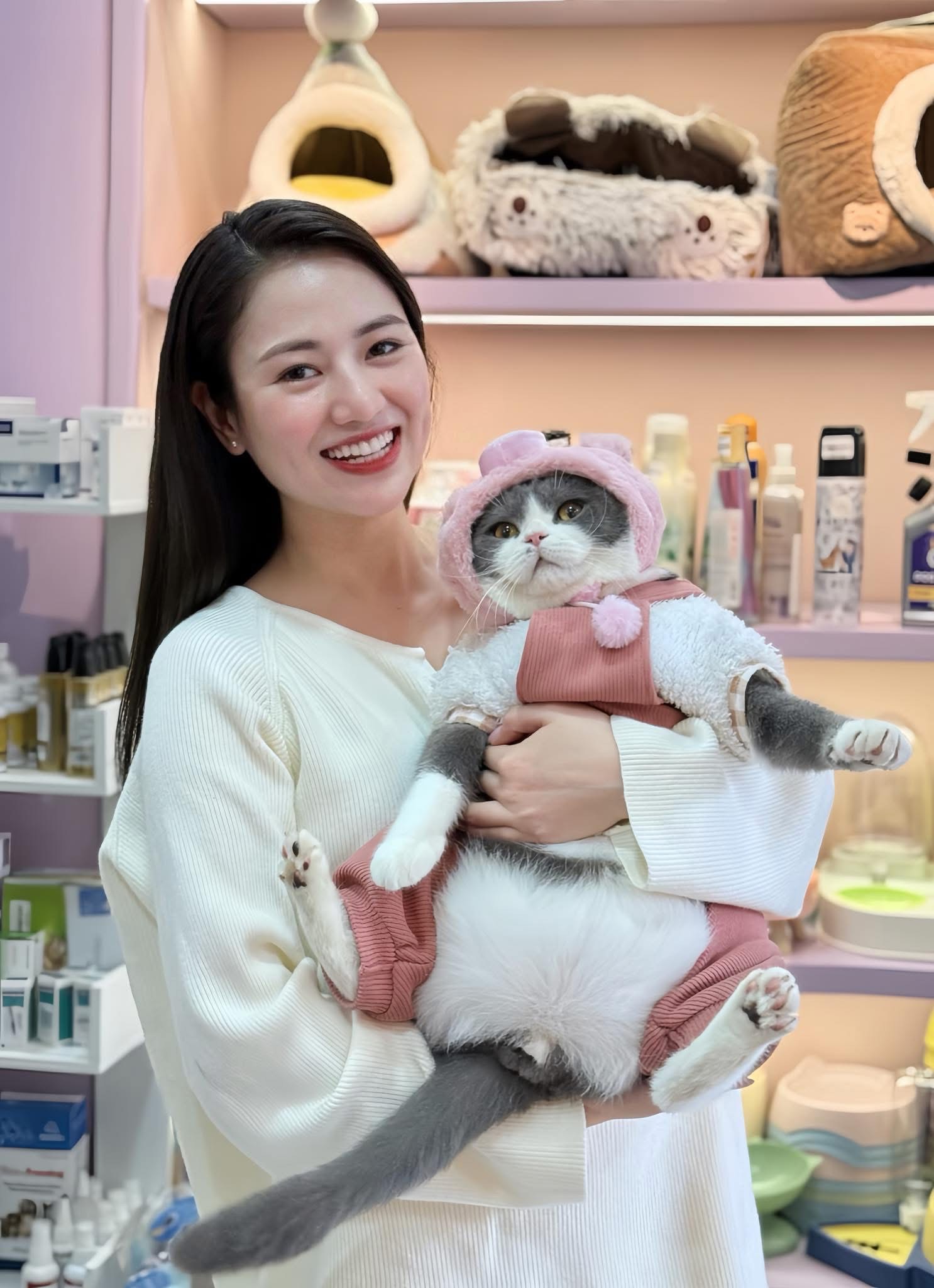 Cuộc sống kín tiếng của diễn viên Việt Hoa ở tuổi 30 - Ảnh 3.