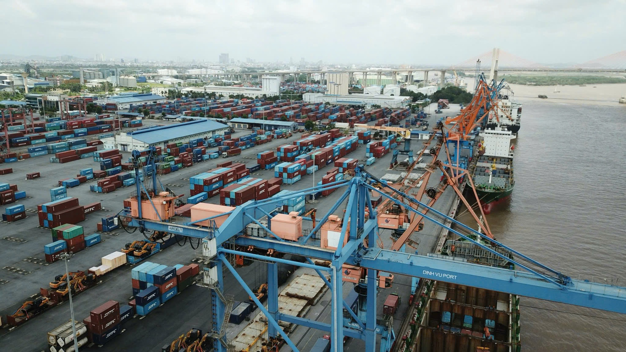 Đánh thức khát vọng trong kỷ nguyên vươn mình của Việt Nam hướng tới thịnh vượng - Ảnh 2.