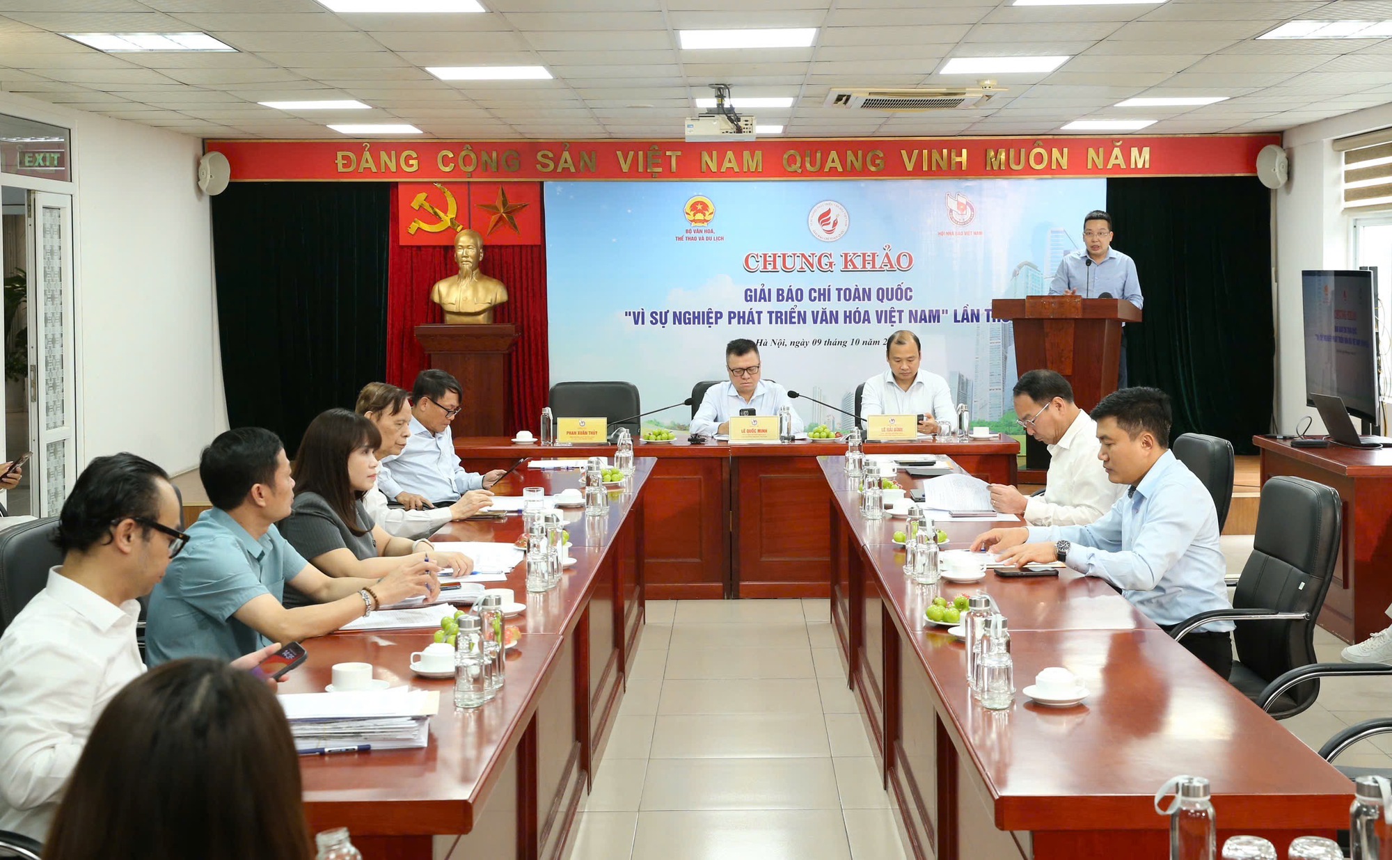 - ຮູບ 1.  - Ảnh 1.