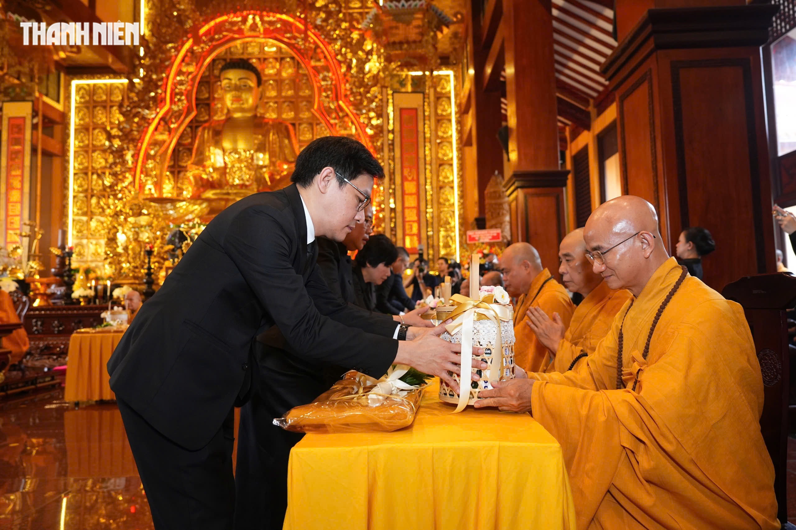 Lễ dâng y Kathina Hoàng gia của Bộ Ngoại giao Thái Lan tại Việt Nam Quốc Tự - Ảnh 13.