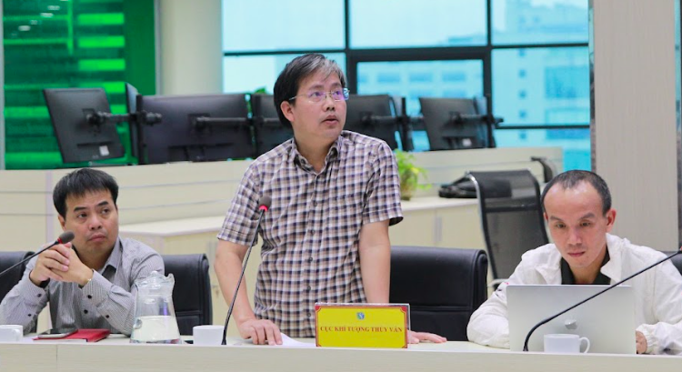 Dự báo bão số 13 có thể vào miền Trung, mưa lớn 2 đợt liên tiếp- Ảnh 1. Dự báo bão số 13 có thể vào miền Trung, mưa lớn 2 đợt liên tiếp- Ảnh 1.