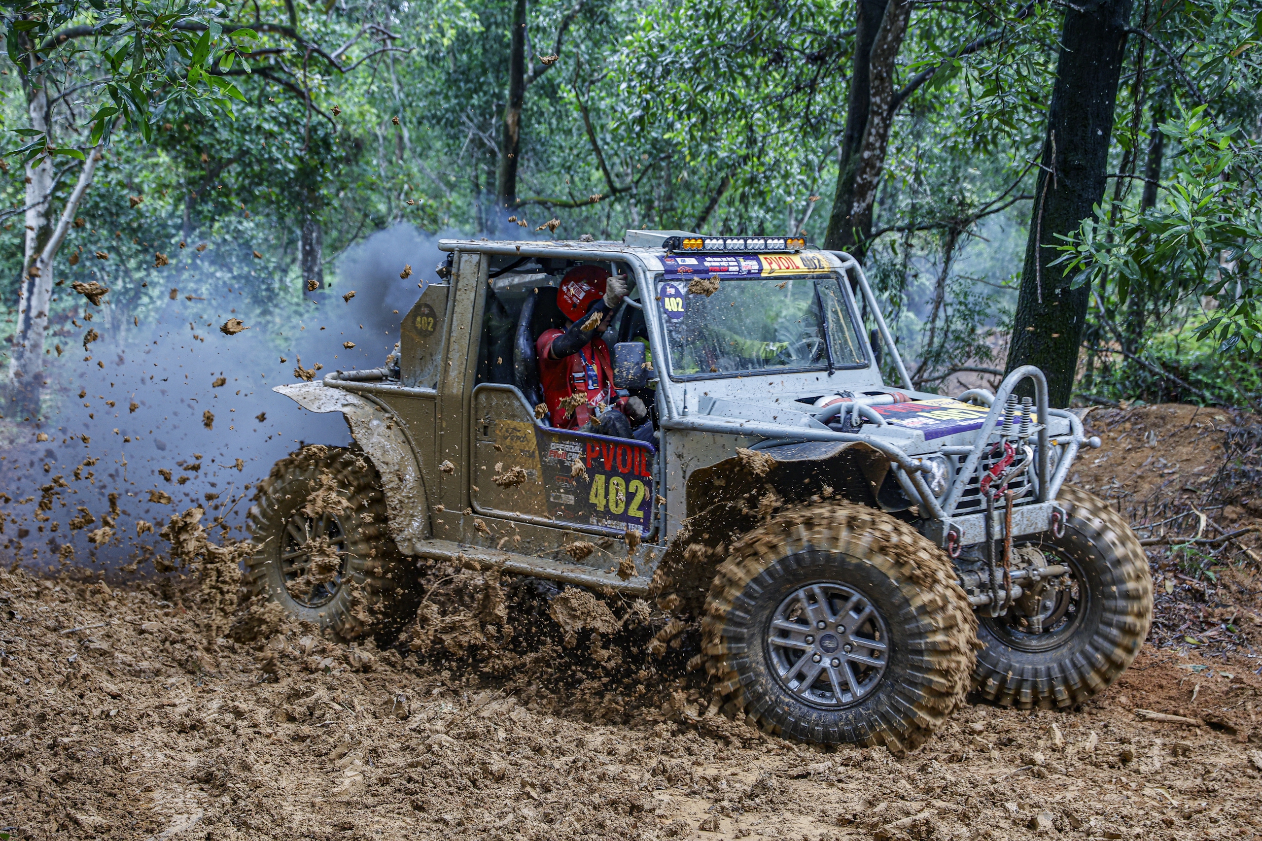 'Lái cứng' loay hoay vượt lầy tại giải đua ô tô địa hình lớn nhất Việt Nam- Ảnh 19. 'Lái cứng' loay hoay vượt lầy tại giải đua ô tô địa hình lớn nhất Việt Nam- Ảnh 19.