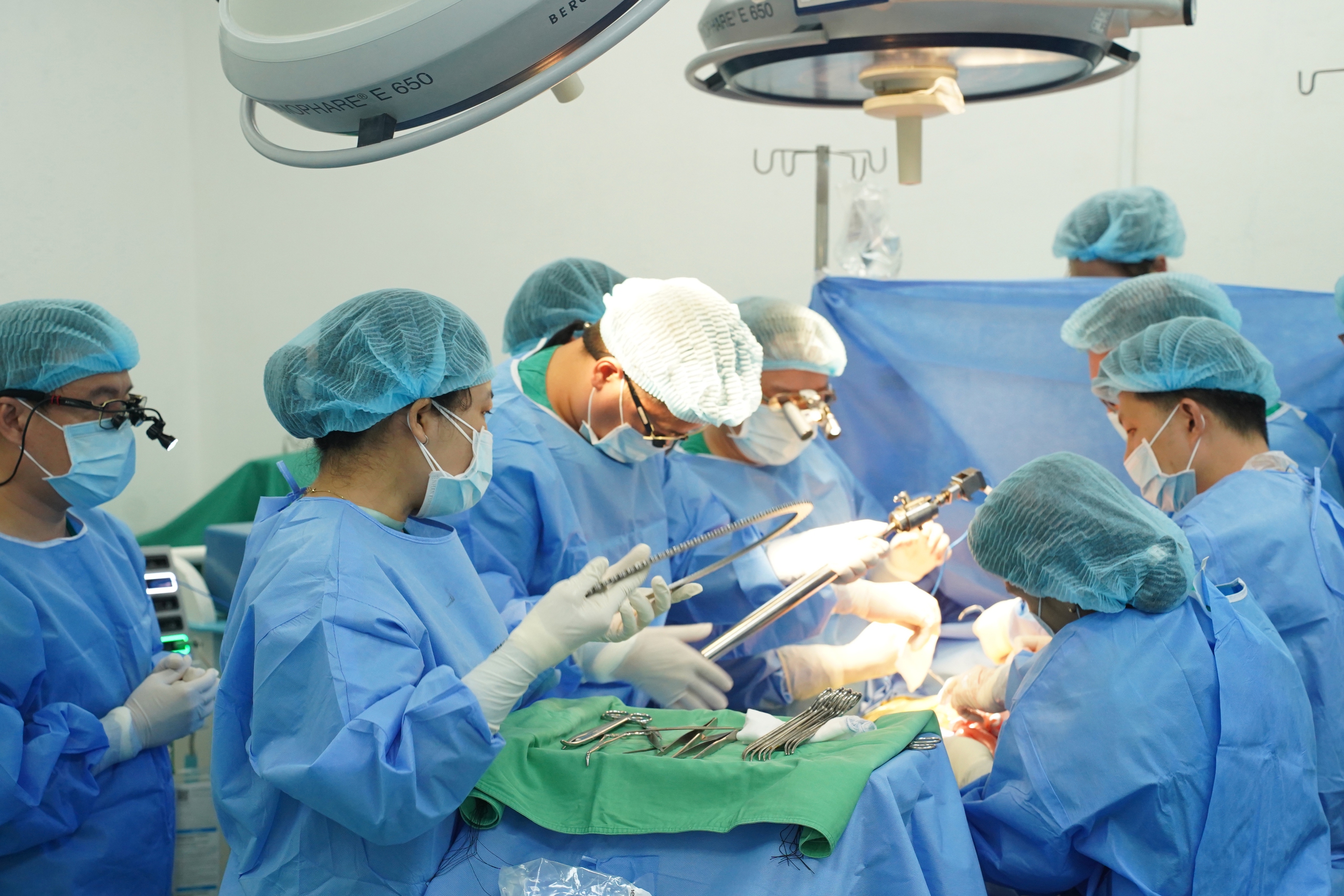 Cô gái trẻ và quyết định cao cả 'hiến tạng của ba mình'   - Ảnh 2.