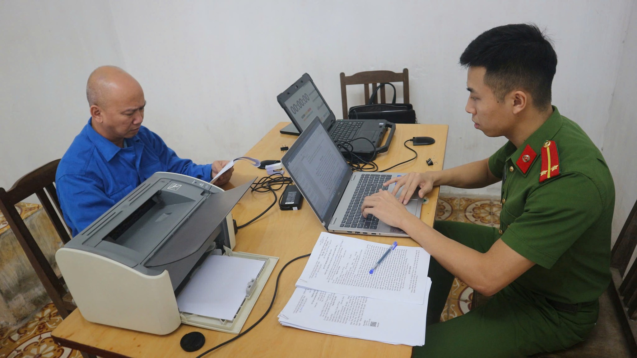 Hải Phòng bắt nhóm lừa đảo Lập công ty ma chiếm đoạt tiền đầu tư - Ảnh 2.