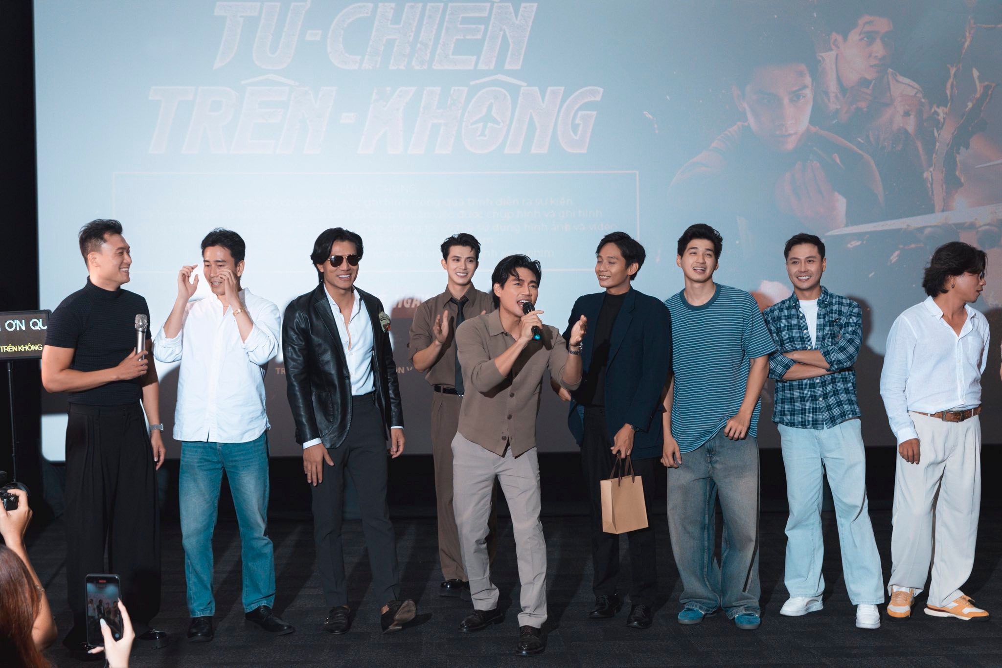 Lợi Trần 'Tử chiến trên không' 'cháy' với pickleball - Ảnh 16.