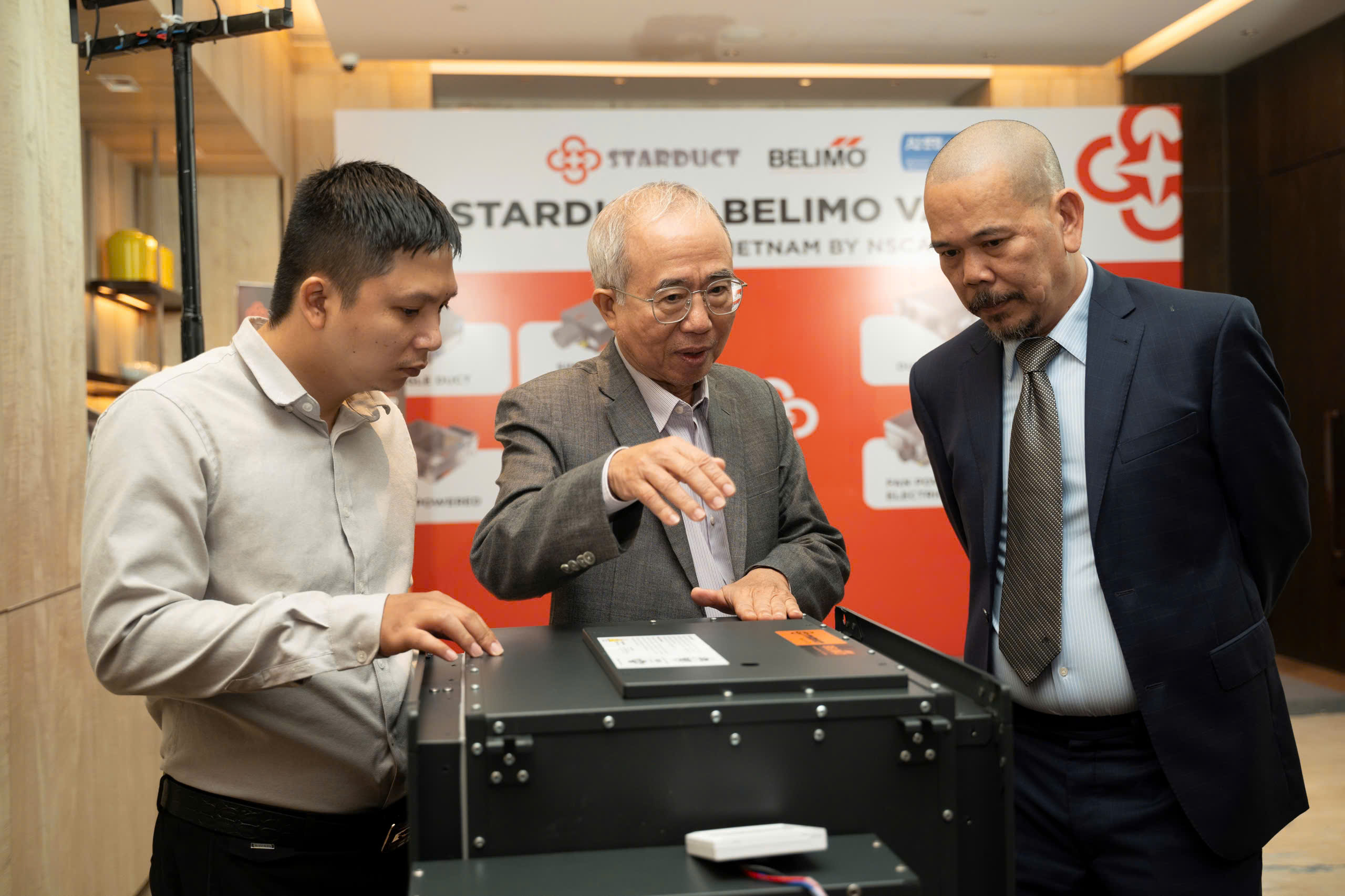 Việt Nam lần đầu tiên sản xuất được 'chip điều khiển gió' đạt chuẩn Mỹ- Ảnh 1.