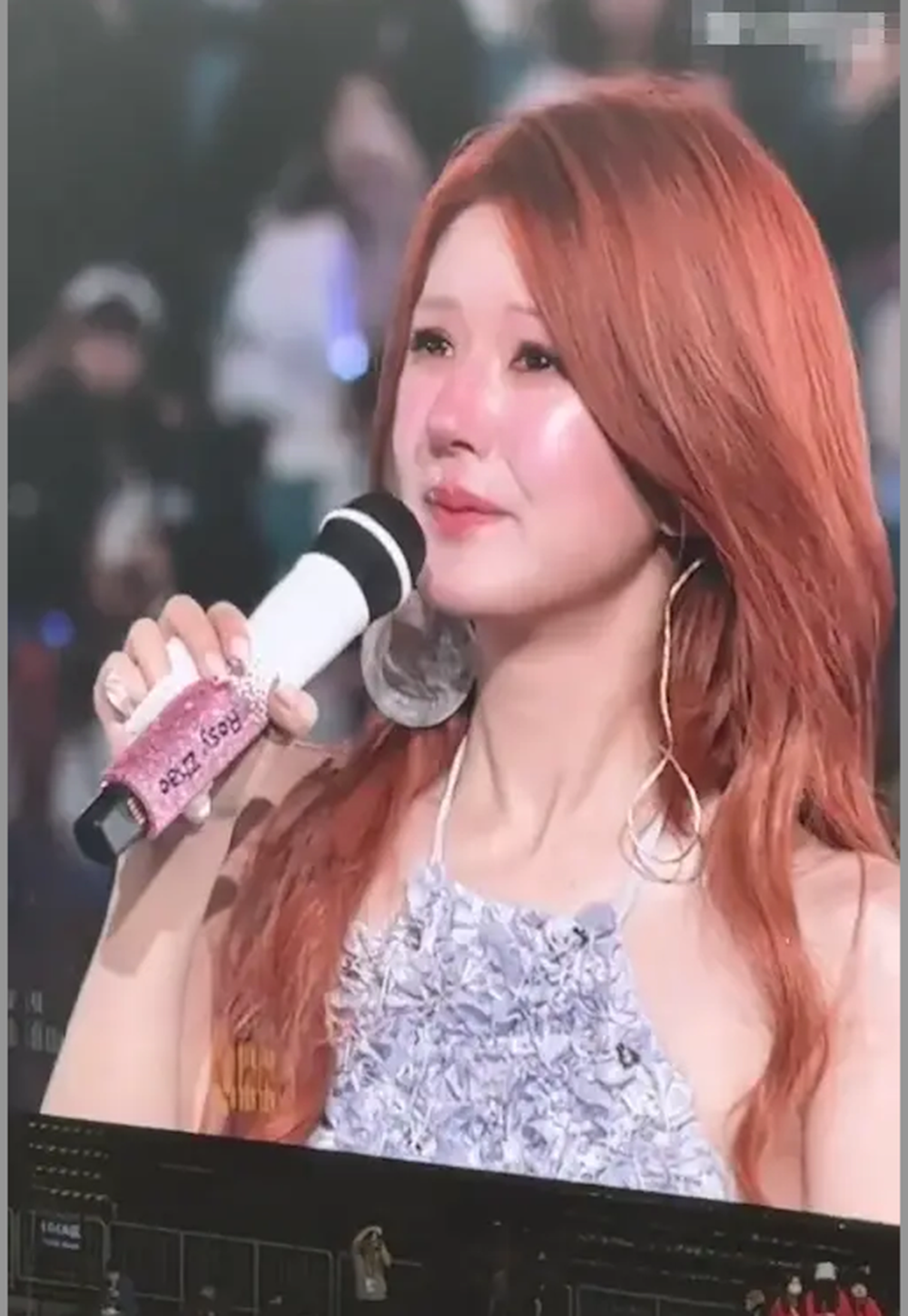 Triệu Lộ Tư phải đánh đổi những gì để thoát khỏi công ty quản lý cũ? - Ảnh 1.