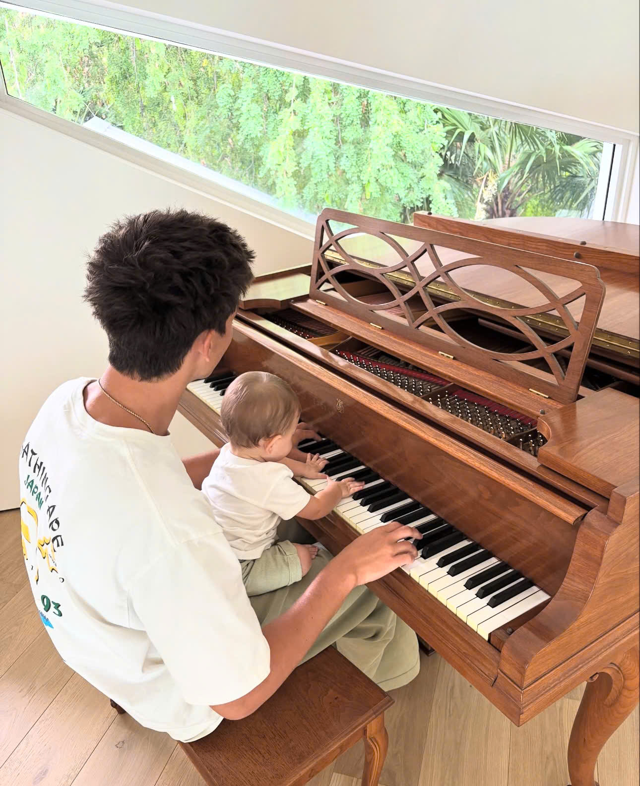 Siêu mẫu Gisele Bündchen và chuyện tình với bạn trai trẻ Joaquim Valente - Ảnh 2.