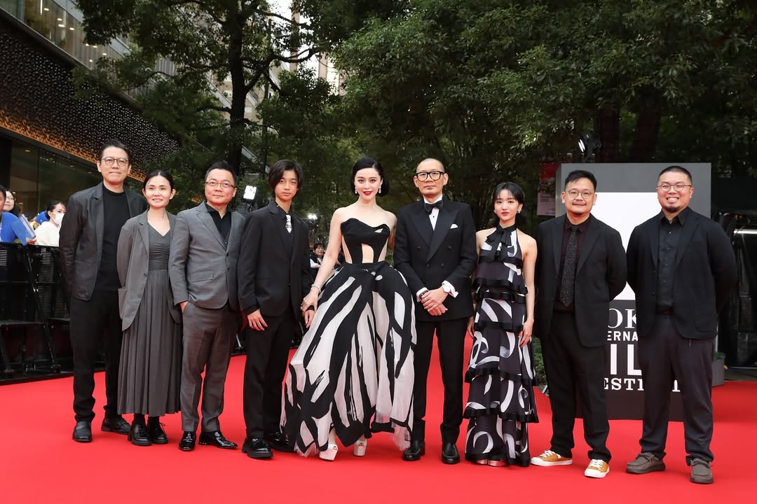 Phạm Băng Băng bị 'ngó lơ' tại Liên hoan phim quốc tế Tokyo 2025 - Ảnh 3.