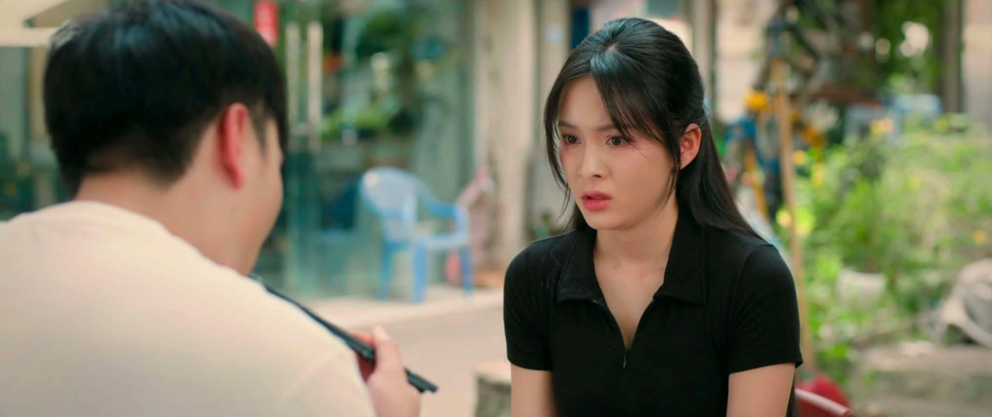 Nữ diễn viên Ngọc Trâm bị chỉ trích vì vai diễn trong phim Cách em 1 milimet - Ảnh 1.