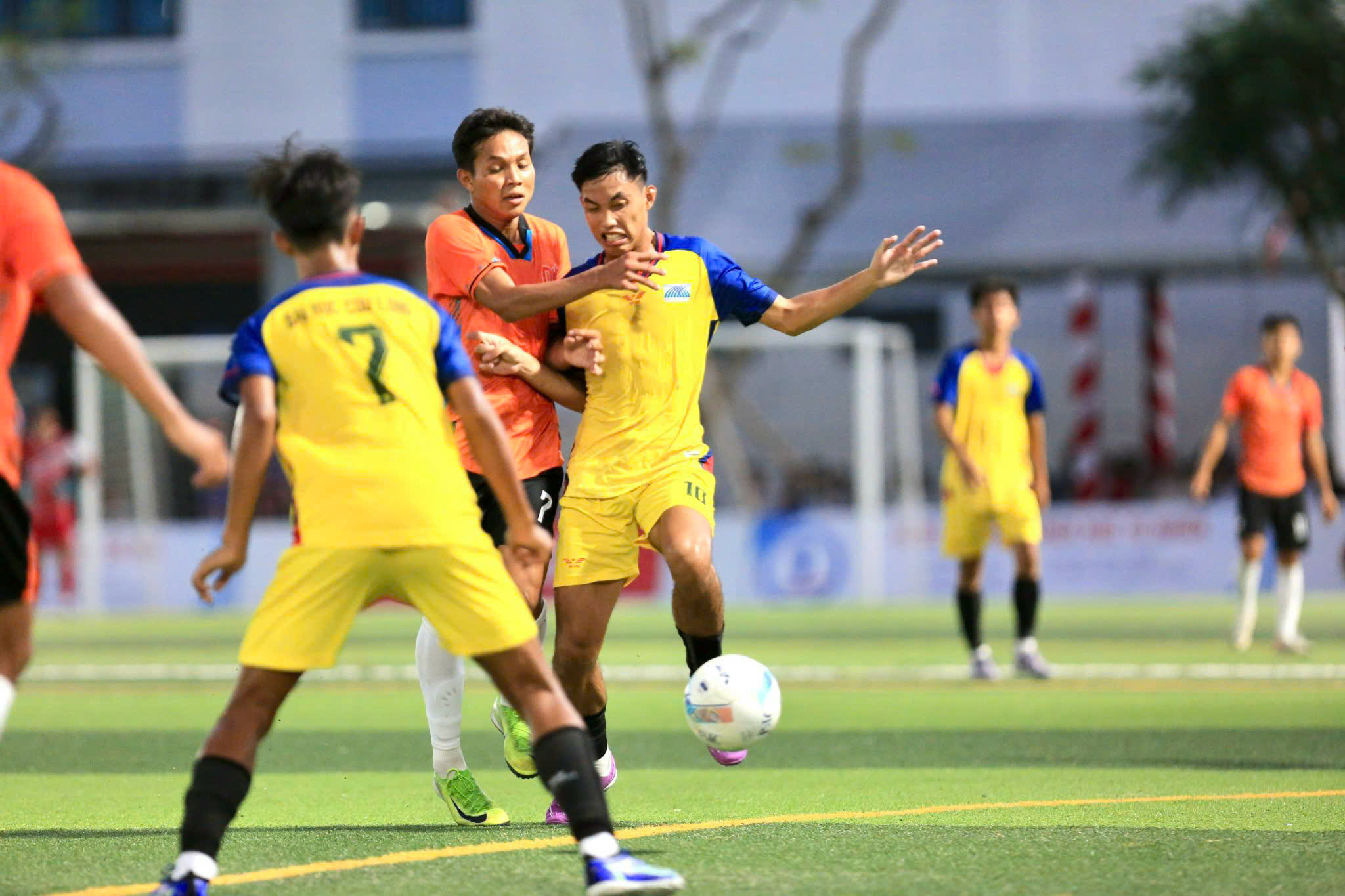 Bảng C tử thần, đội Trường ĐH Thủy Lợi đại chiến Trường ĐH Đồng Tháp- Ảnh 7.