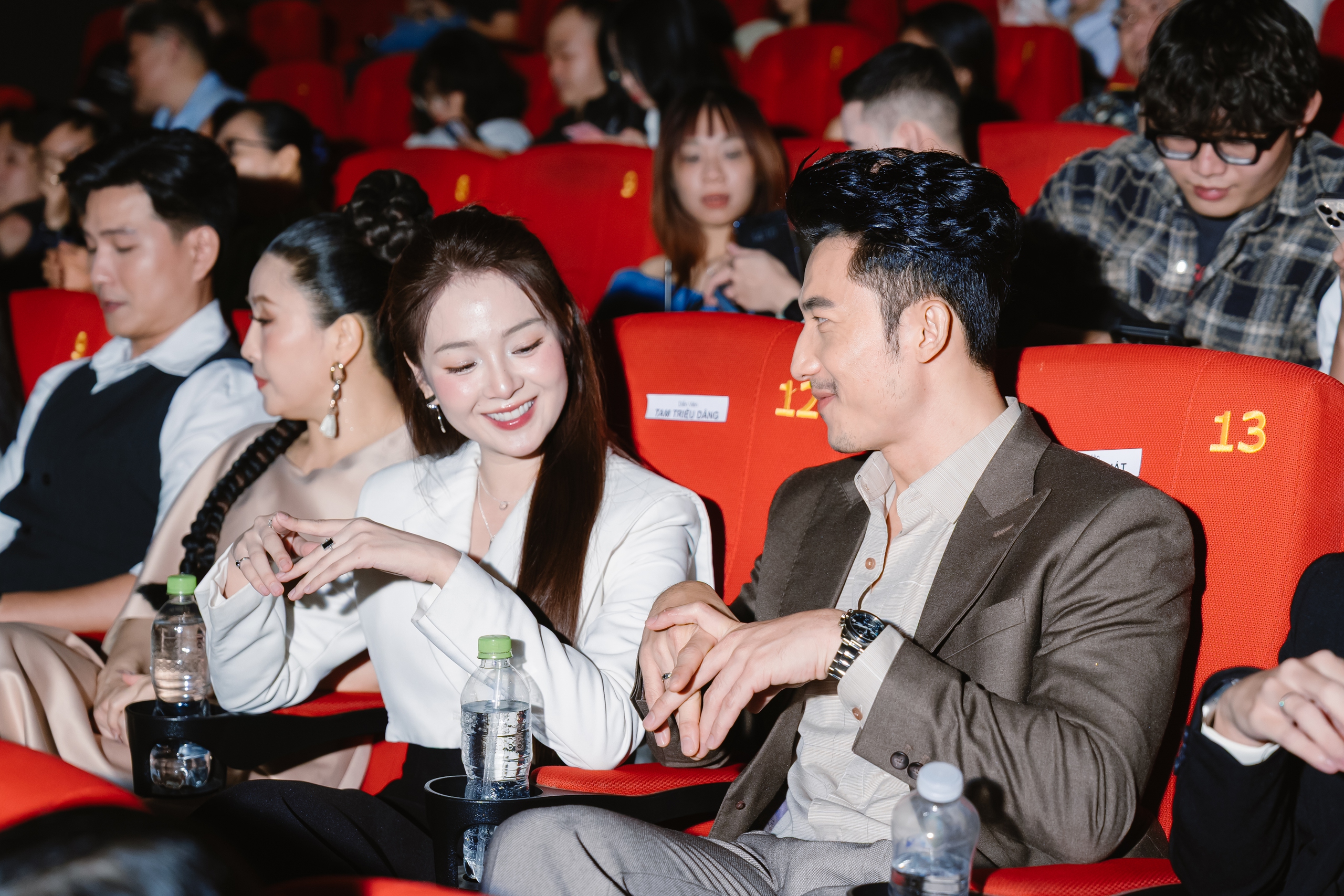 Liên Bỉnh Phát nói gì về tin đồn 'phim giả tình thật' với Tam Triều Dâng?  - Ảnh 3.