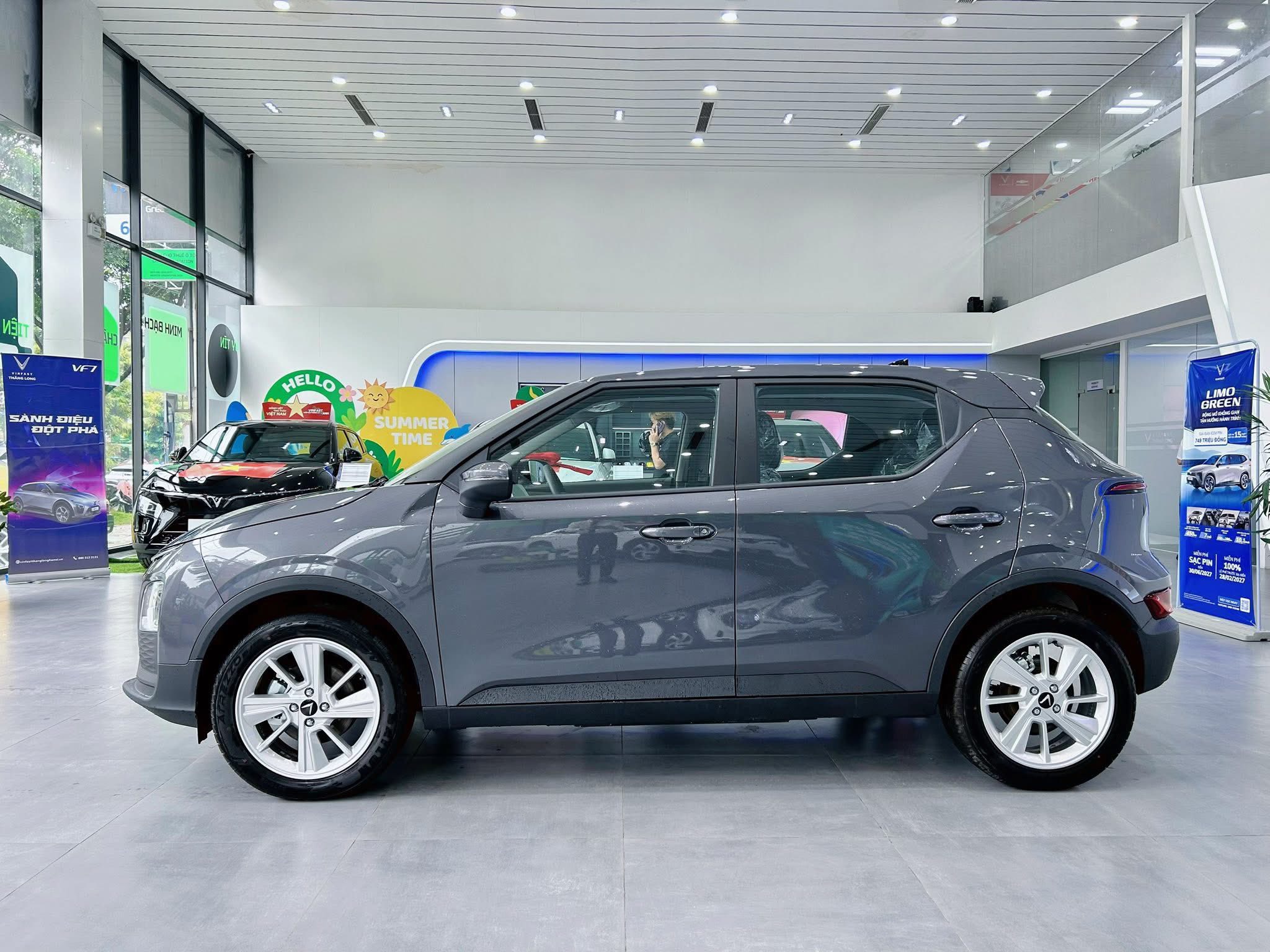 Tài chính tầm 550 triệu đồng, chọn KIA Sonet cũ hay VinFast VF 5 mới? - Ảnh 1.