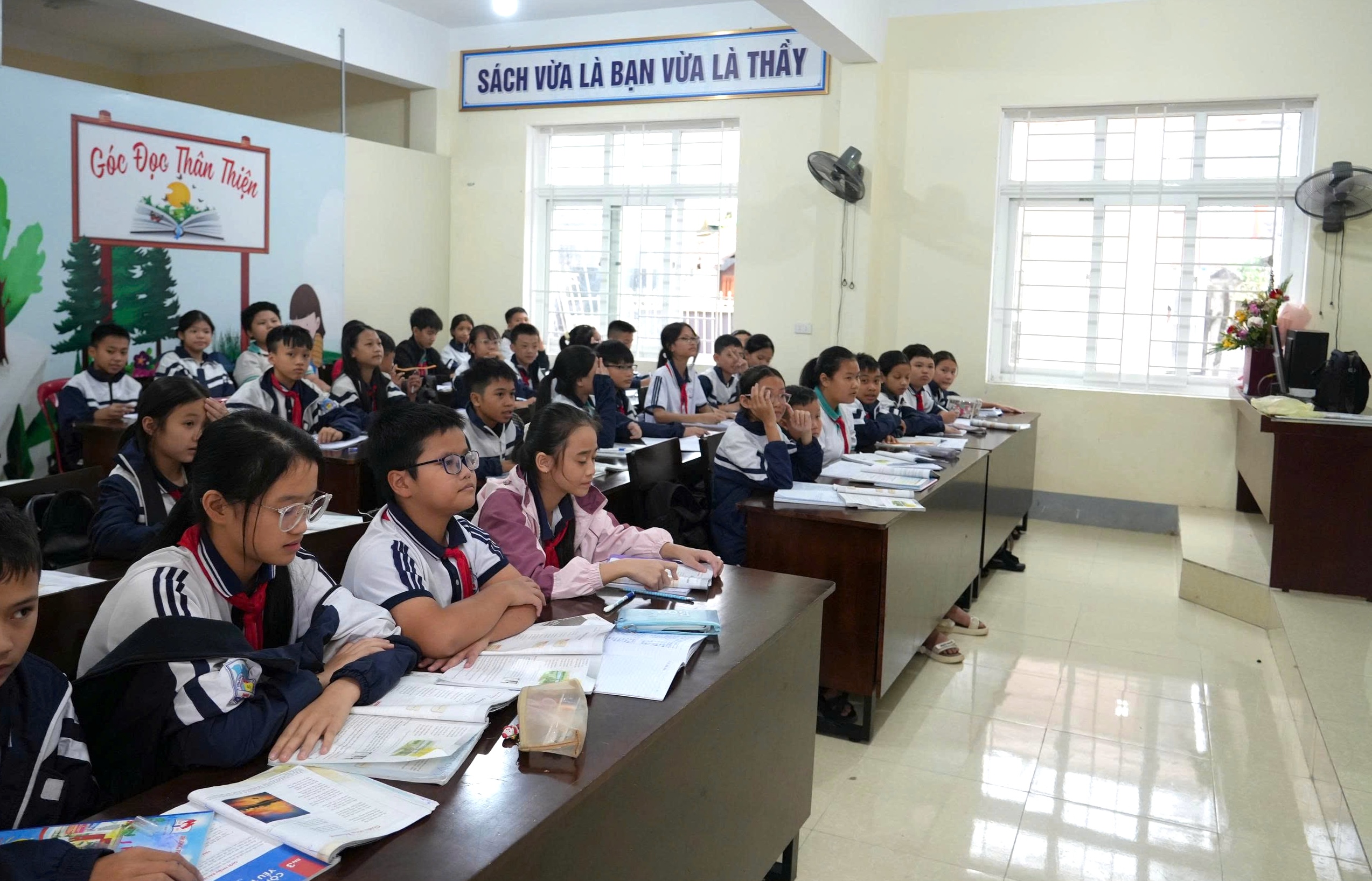 Nhà, trường xây xong để… 'đắp chiếu'- Ảnh 2. Nhà, trường xây xong để… 'đắp chiếu'- Ảnh 2.