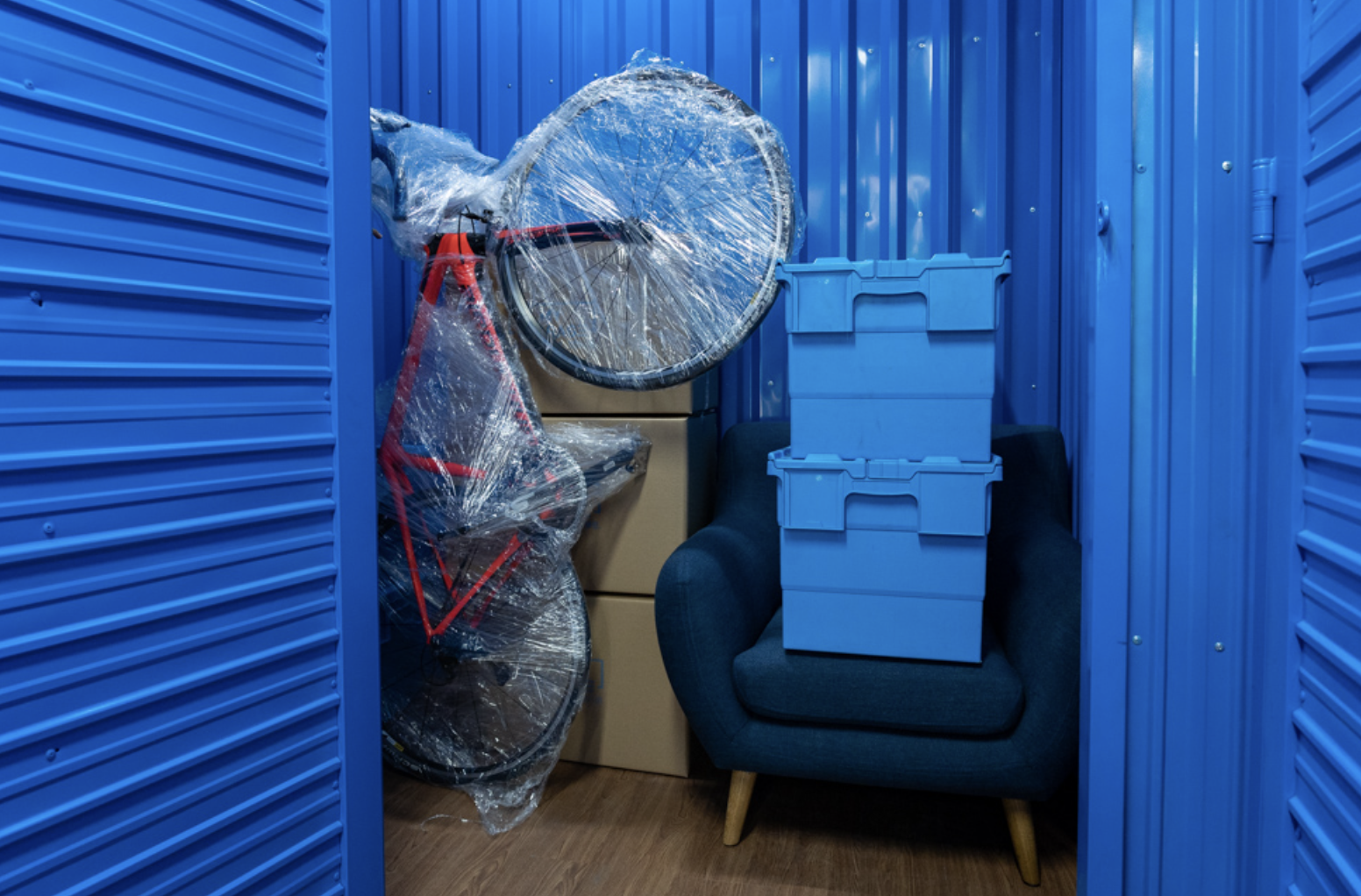 Người đàn ông Mỹ tái chế container cũ, làm nhà kho cho thuê ở Việt Nam- Ảnh 2.